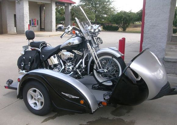BIKE AND tRAILER