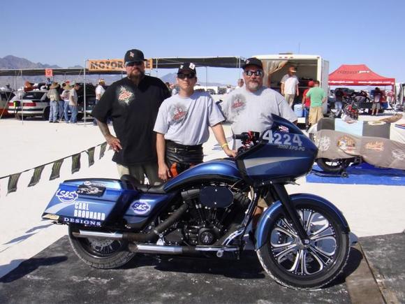 Me, Chris Rivas and Carl Brouhard with the 2009 Worlds Fastest Bagger.