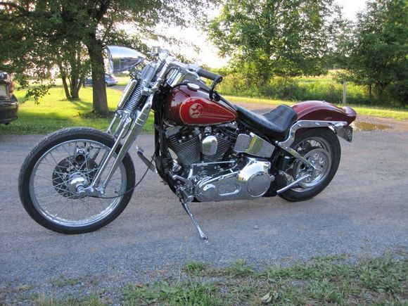 Installed: Lepera Cobra seat, Stock gas caps
Removed: luggage rack, Belt guard covers