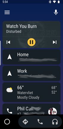 Android Auto's main screen: Cards represent what's playing, saved addresses for quick navigation and missed/last calls. The bottom row is "Home, Navigate, Phone, Music" icons from left to right.