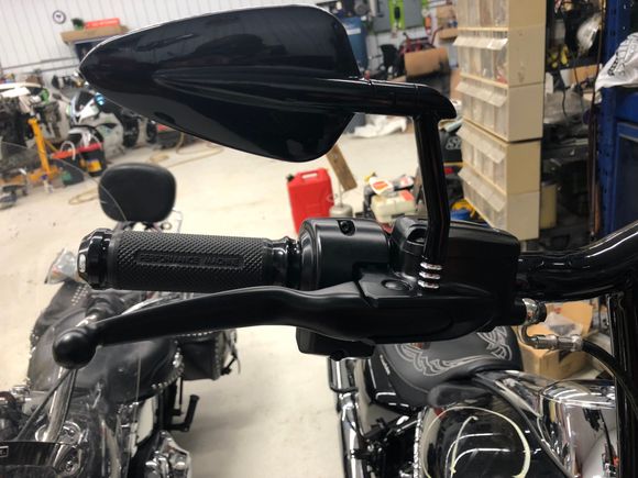 Added PM Apex  grips,  black levers, and PM Arrow XL mirrors.