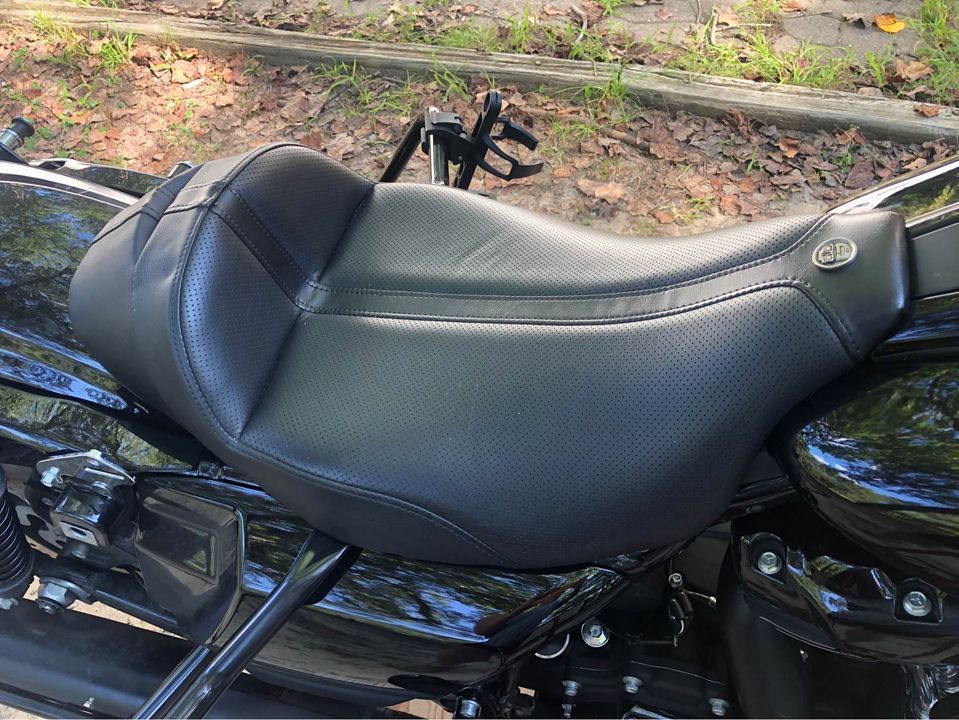 Asr touring seat by ciro3d Harley Davidson Forums