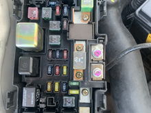 Zoom to see wires on ac compressor fan fuse