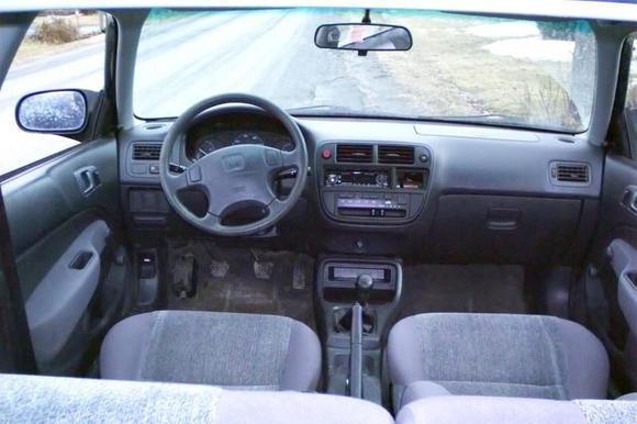 98 CX Civic 5 Speed Winshild View 7