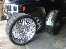SUMMER RIMS(DUB 26"WITH WANLI TIRES305X35R) NEW NITTO GRAPPLER(33"X12.50"X18")TO REPLACE WINTER TIRES STOCK BRIDGESTONE AT'S(265X65R)
