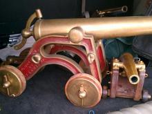 1870s American New York yacht club signal cannon, early muzzle loading design.