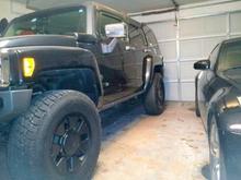 PlastiDipped H3x wheels, 295/70R18s