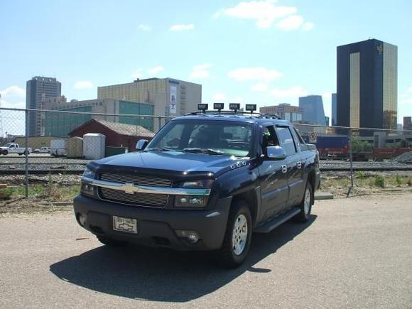 MY OTHER BABY....'05 AVALANCHE.(CHEVY'S N COLOR BLUE MY FAVORITES)