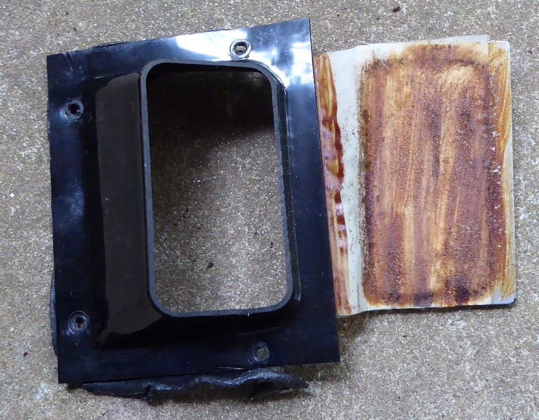 One of the two cabin to boot vents before restoring, same design ! Foam disintegrates adding even more 