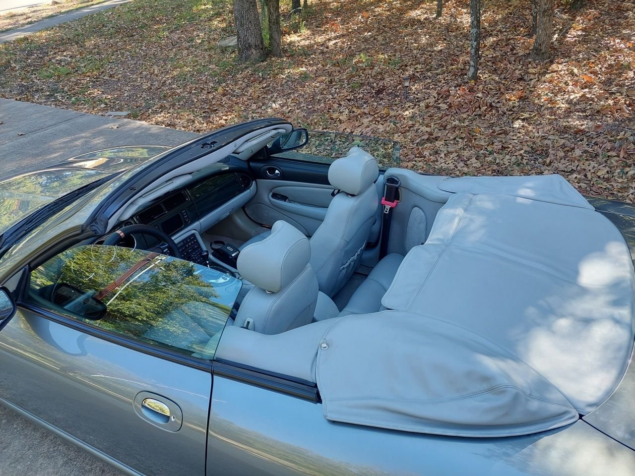 2006 Jaguar XKR - FS: XKR Victory Edition (2006) Convertible, Quartz metalic/dove, super MINT condition - Used - VIN SAJDA42B363A46910 - 86,023 Miles - 8 cyl - 2WD - Automatic - Convertible - Gray - Little Rock, AR 72223, United States