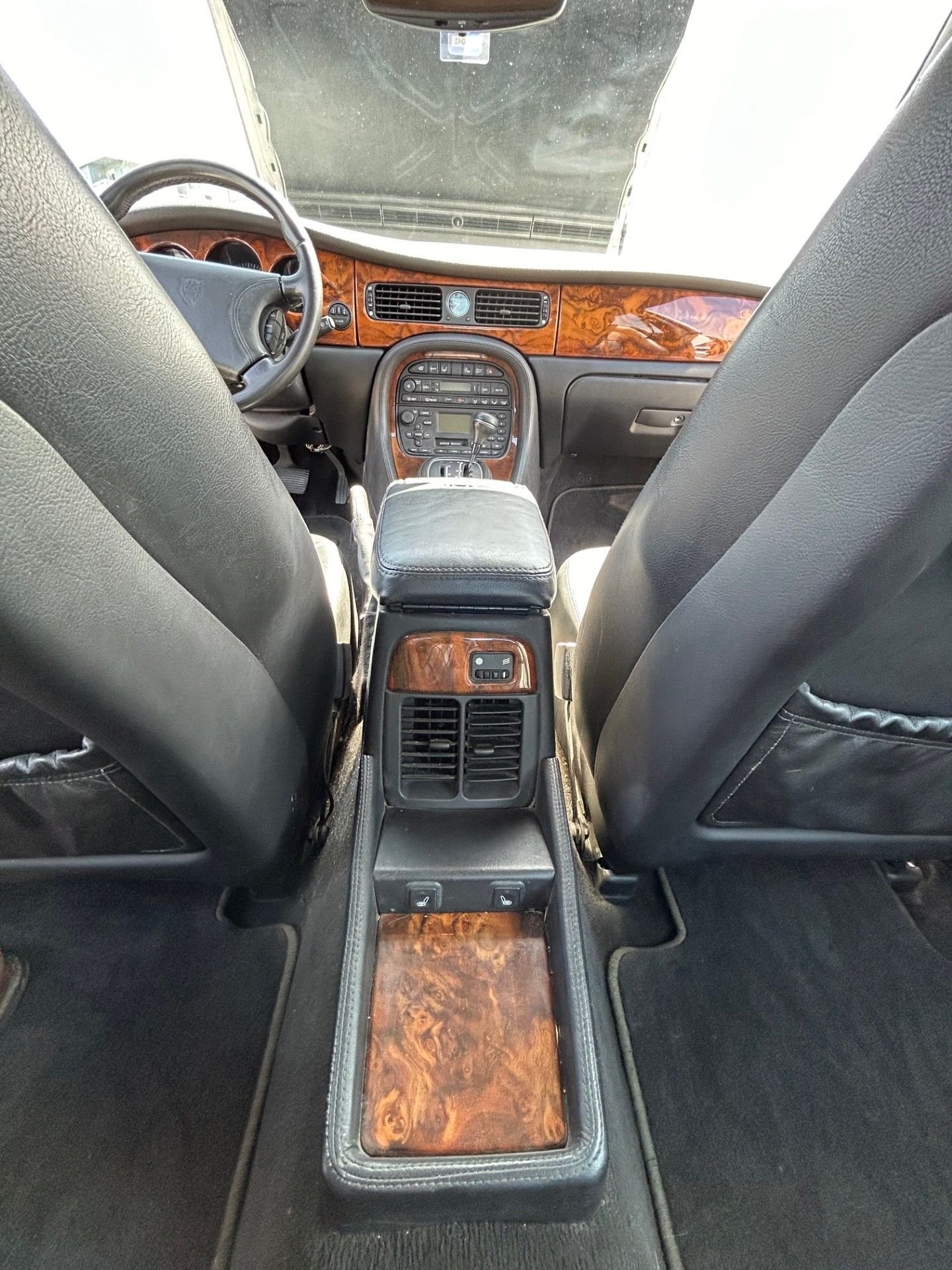 2000 Jaguar XJ8 - Amazing 2000 Jaguar XJ8 L Sport Silver Sedan w/ 111K Miles pure So. California Car - Used - VIN SAJDA23C4YLF06834 - 111,000 Miles - 8 cyl - 2WD - Automatic - Sedan - Silver - Redondo Beach, CA 90277, United States