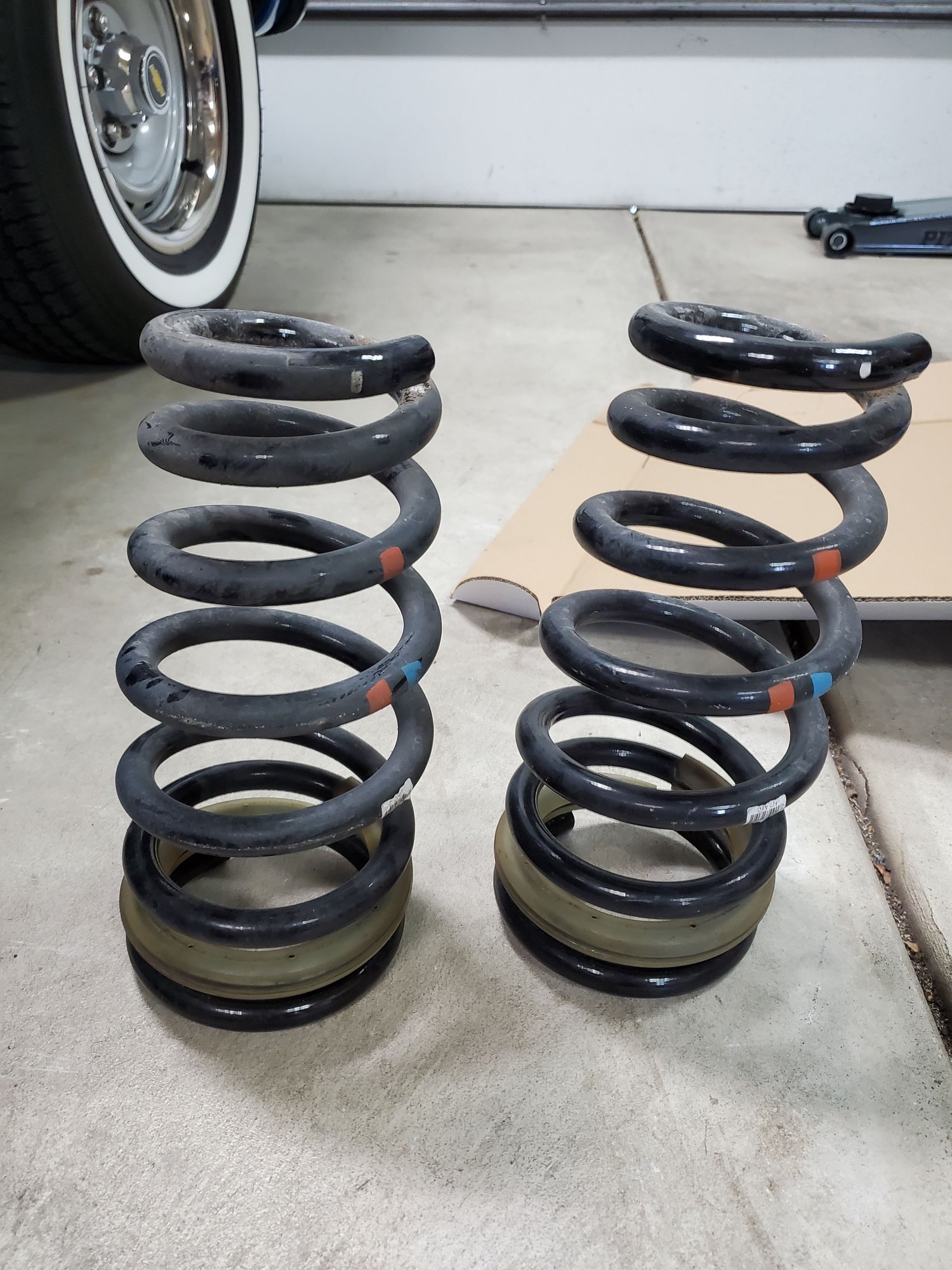 Steering/Suspension - F type s rear wheel drive coils springs 29k miles on them - Used - 2014 to 2019 Jaguar F-Type - Chicago, IL 60631, United States