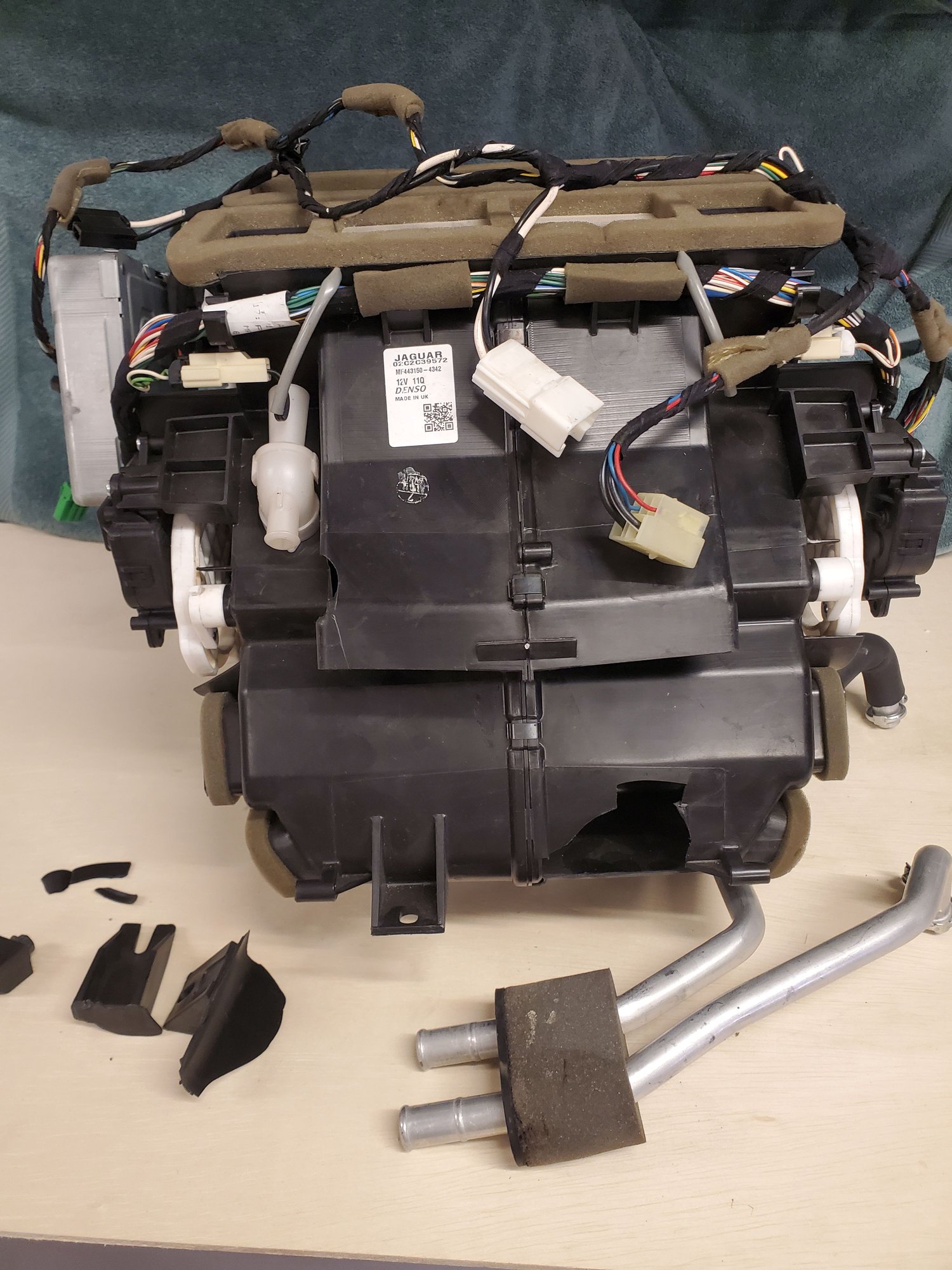 Miscellaneous - Jaguar XJ8 (X350) 2003-2009 New HVAC Evaporator / Heater Assy - New - 2003 to 2009 Jaguar XJ8 - Pleasantville, NY 10570, United States
