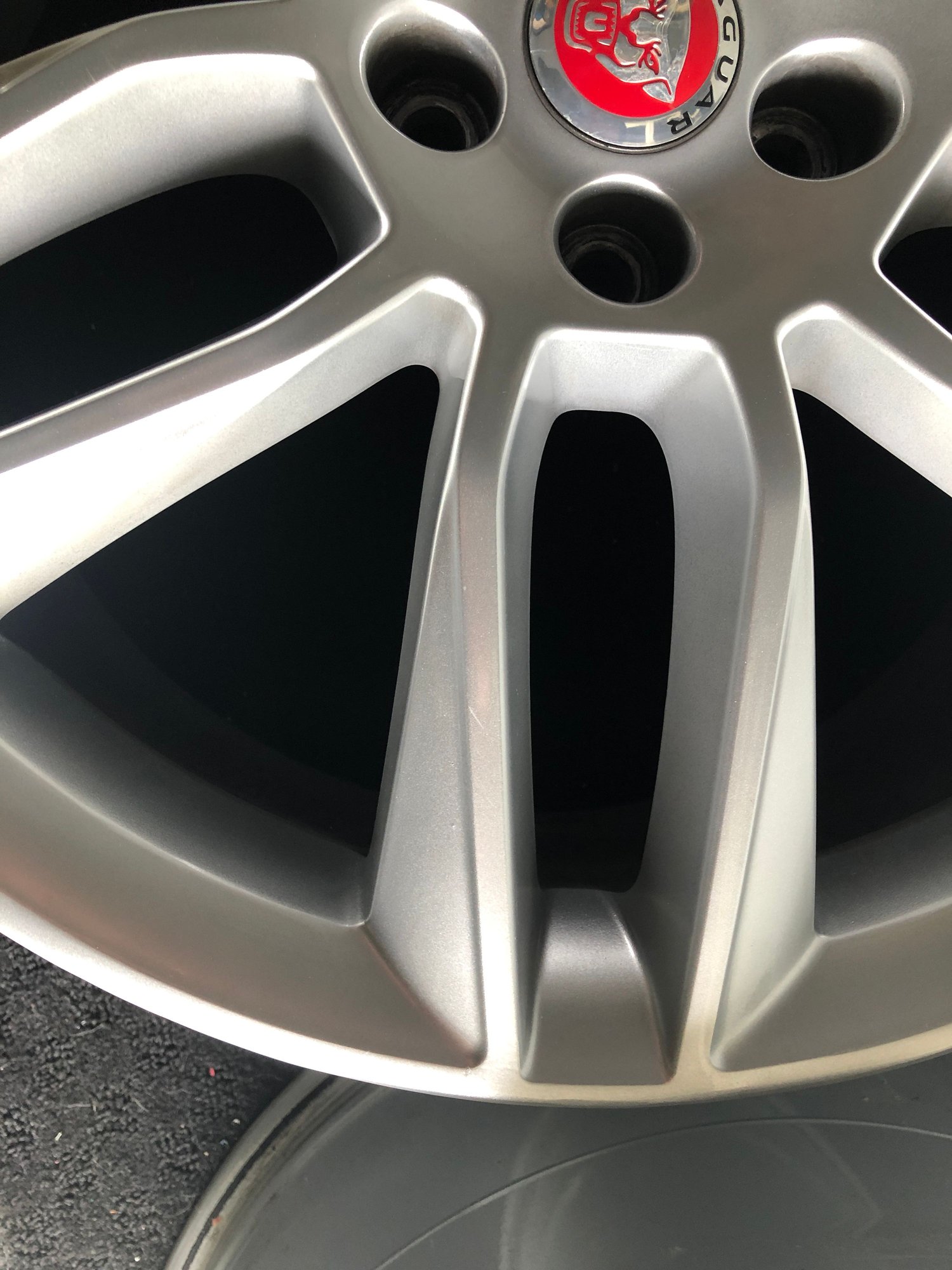 Wheels and Tires/Axles - OEM Silver F Type R Gyrodynes (20x9 et55, 20x10.5 et38) + TPMS - Used - 2014 to 2020 Jaguar F-Type - San Antonio, TX 78154, United States