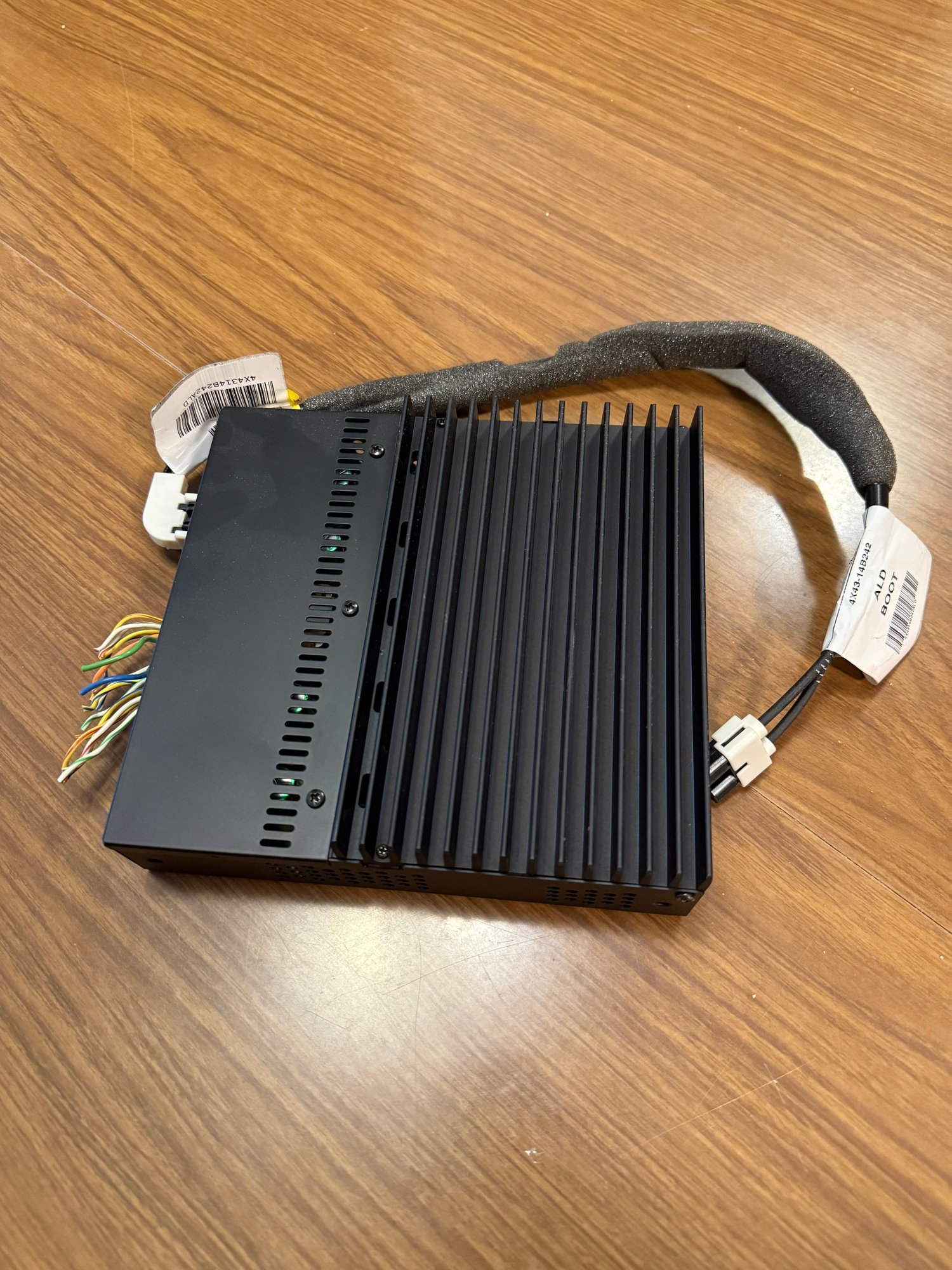 Audio Video/Electronics - Jaguar X-Type Alpine premium sound amplifier 4X43-18C808-AD - Used - 2004 Jaguar X-Type - Ann Arbor, MI 48108, United States