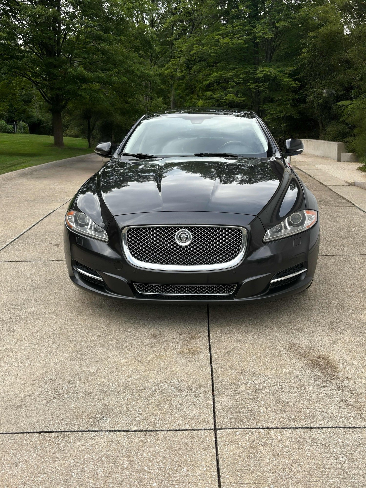 2012 Jaguar XJ - 2012 Jaguar XJL Portfolio - Used - VIN SAJWA2GB5CLV29474 - 86,000 Miles - 8 cyl - 2WD - Automatic - Sedan - Gray - Cleveland, OH 44101, United States