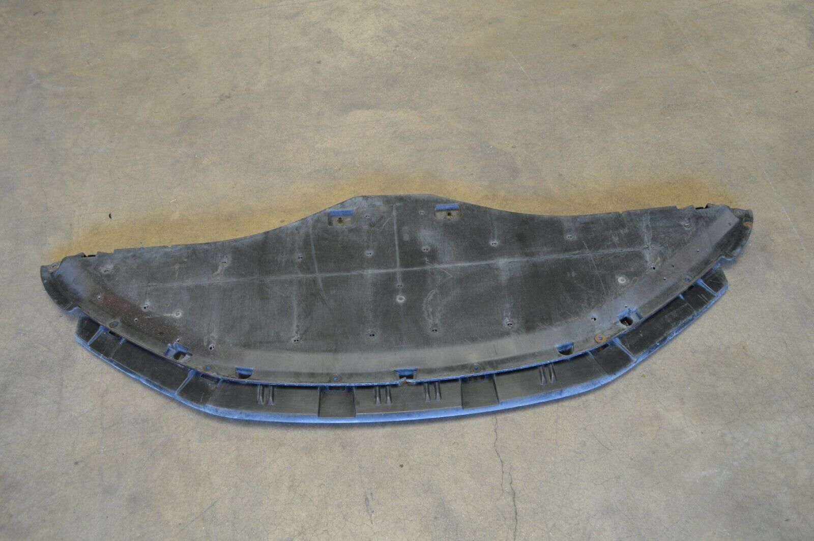 Exterior Body Parts - Wanted: Used 2009-2011 front engine splash shield valence - Used - 2009 to 2011 Jaguar XF - Weirton, WV 26062, United States