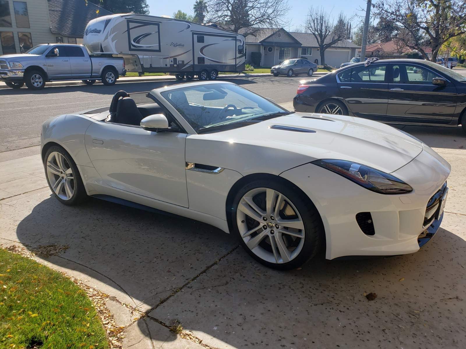 2014 Jaguar F-Type - 2014 F-Type V8S - Clean carfax, Title in hand - Used - VIN SAJWA6GL1EMK07752 - 56,950 Miles - 8 cyl - 2WD - Automatic - Convertible - White - Fresno, CA 93611, United States
