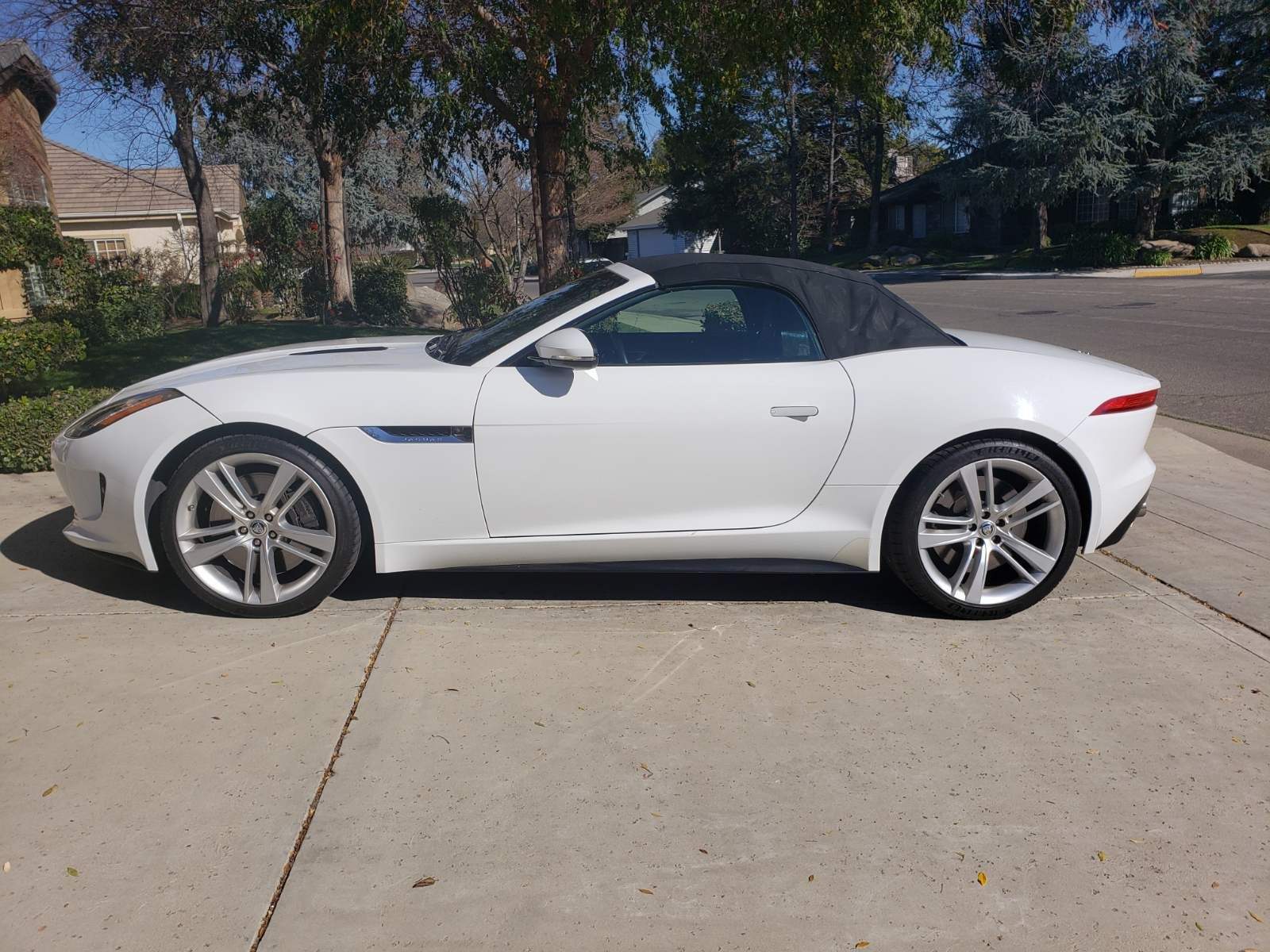 2014 Jaguar F-Type - 2014 Jaguar V8S - Used - VIN SAJWA6GL1EMK07752 - 56,300 Miles - 8 cyl - 2WD - Automatic - Convertible - White - Fresno, CA 93711, United States
