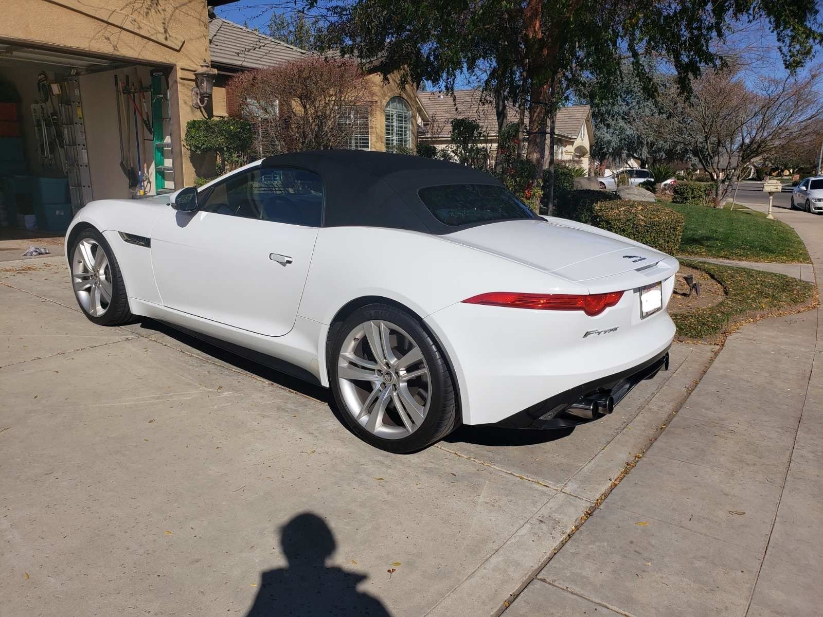 2014 Jaguar F-Type - 2014 F-Type V8S - Clean carfax, Title in hand - Used - VIN SAJWA6GL1EMK07752 - 56,950 Miles - 8 cyl - 2WD - Automatic - Convertible - White - Fresno, CA 93611, United States