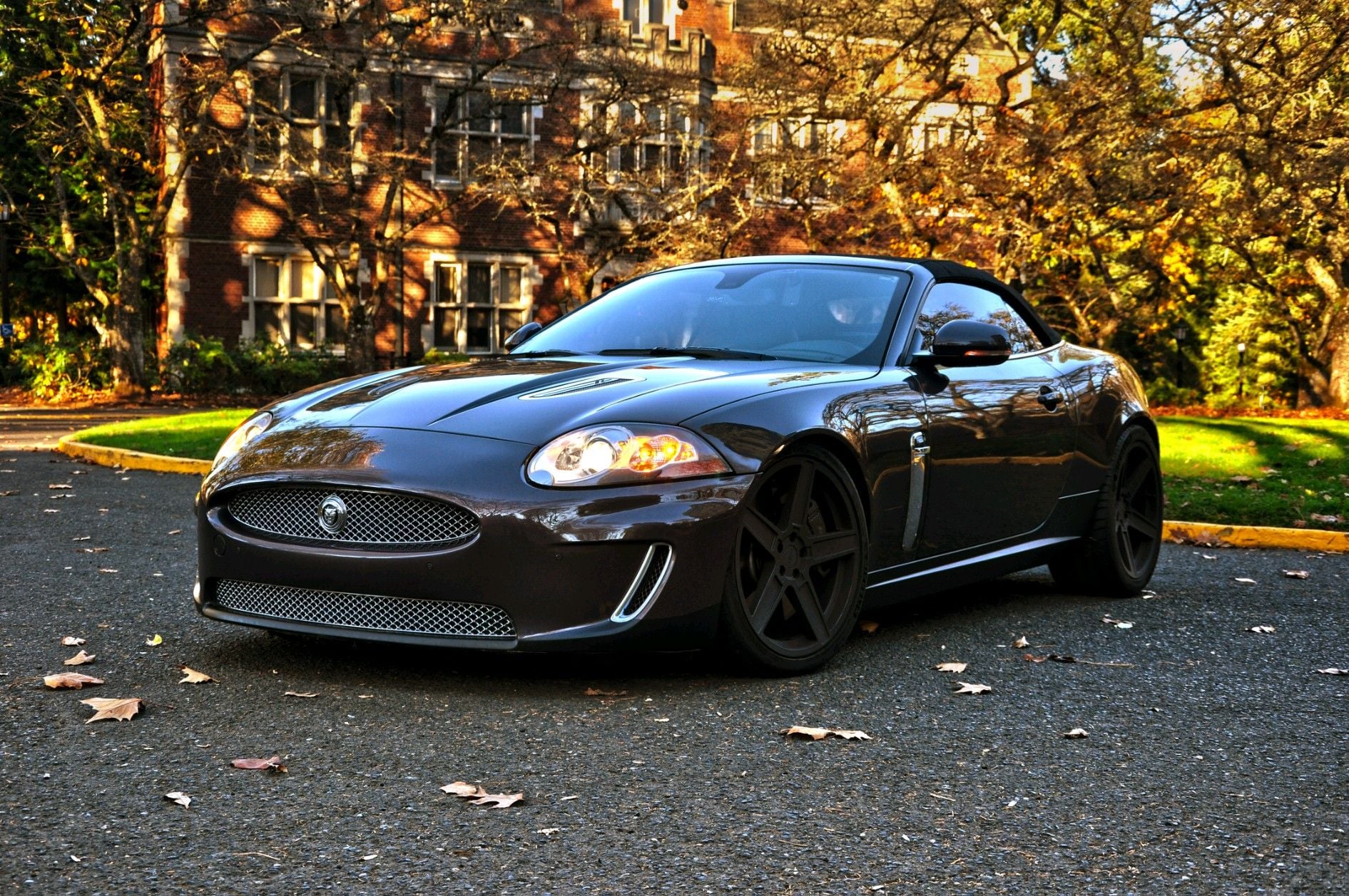 2010 Jaguar XKR - 2010 XKR Convertible - Used - VIN SAJWA4EC8AMB38627 - 108,000 Miles - 8 cyl - 2WD - Automatic - Convertible - Gray - Portland, OR 97202, United States