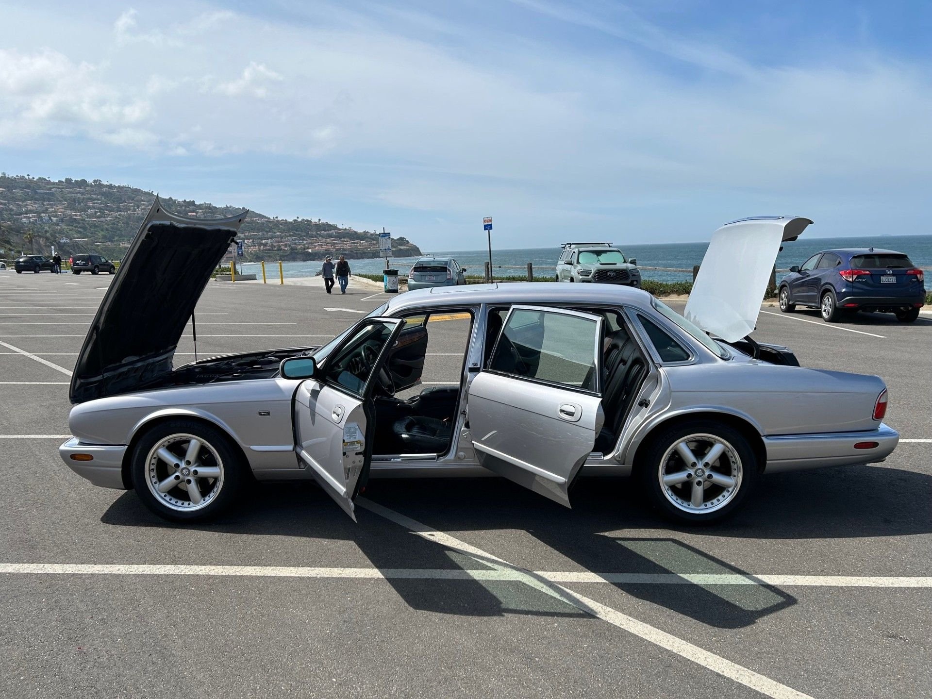 2000 Jaguar XJ8 - Amazing 2000 Jaguar XJ8 L Sport Silver Sedan w/ 111K Miles pure So. California Car - Used - VIN SAJDA23C4YLF06834 - 111,000 Miles - 8 cyl - 2WD - Automatic - Sedan - Silver - Redondo Beach, CA 90277, United States