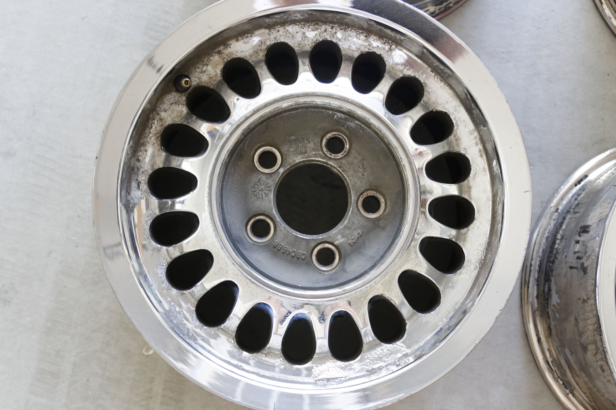 Wheels and Tires/Axles - 4 1989 XJ6 (XJ40)  wheels - need rechrome - Used - 1989 Jaguar XJ6 - Buckeye, AZ 85396, United States