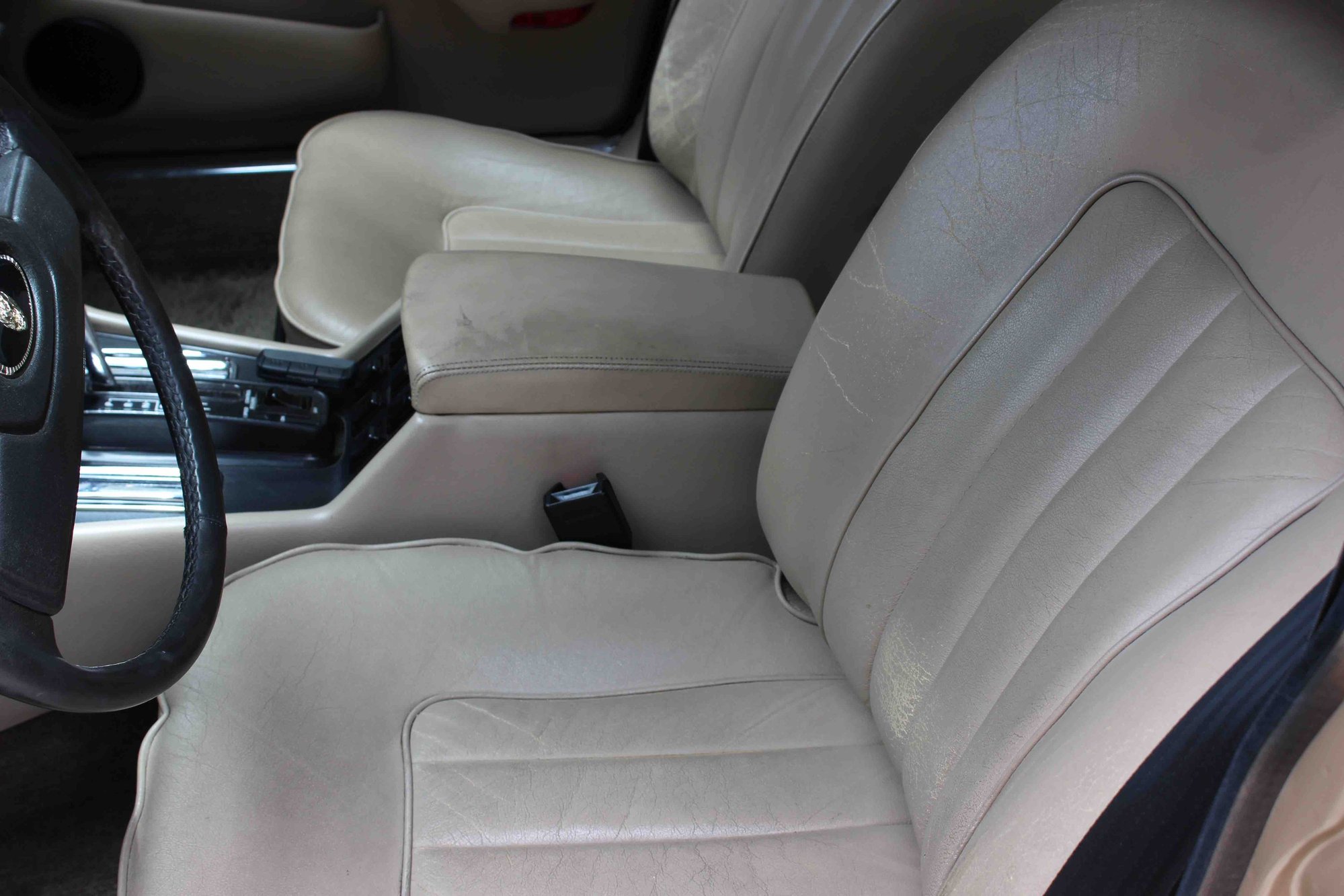 1985 Jaguar Vanden Plas - 1985 Jaguar XJ Vanden Plas - Used - VIN SAJAY1346FC415477 - 113,400 Miles - 6 cyl - 2WD - Automatic - Sedan - Beige - Venice, CA 90291, United States