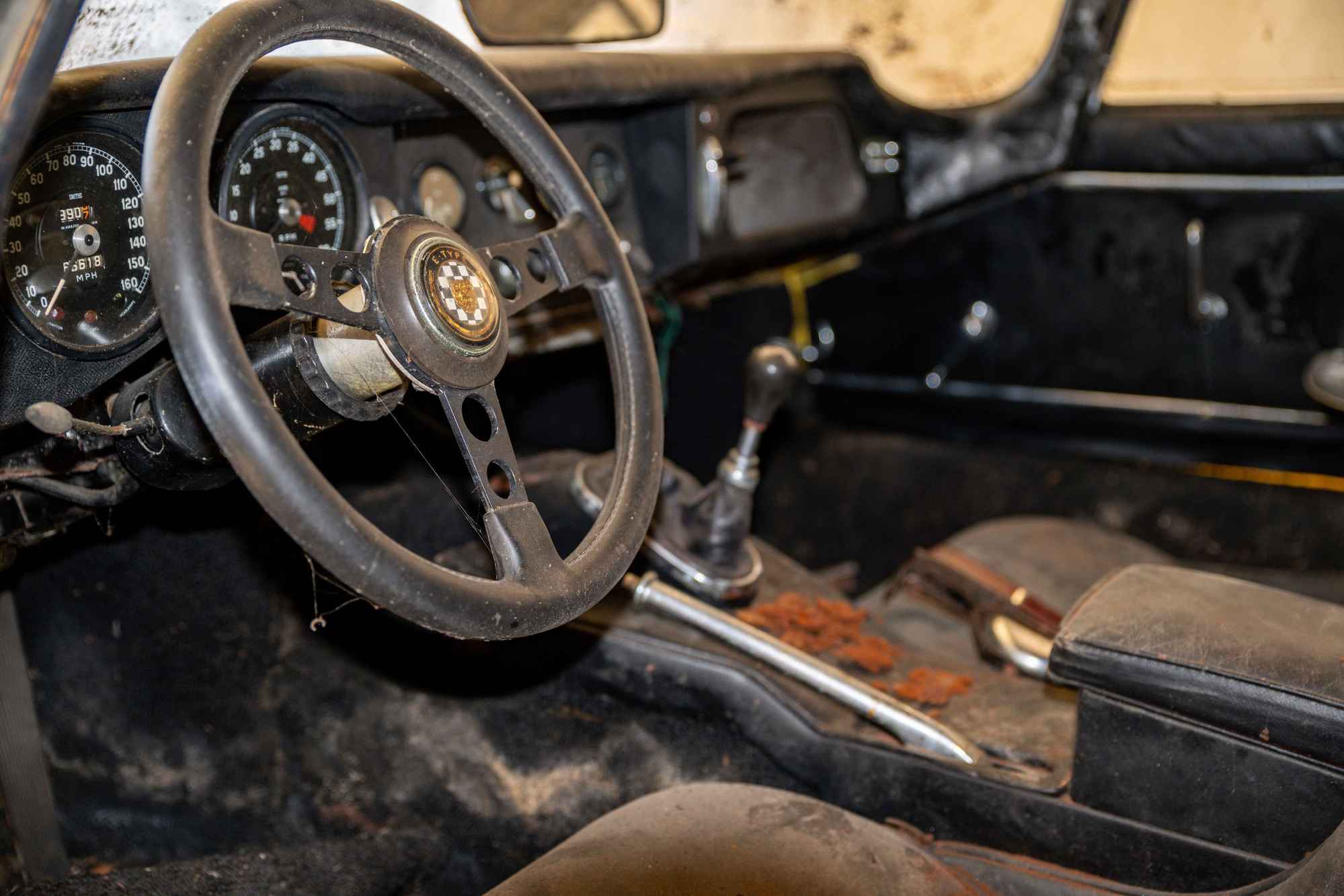 1964 Jaguar XKE - 1964 Jaguar XKE For Sale in Michigan - Used - VIN 00000000000889110 - 66,618 Miles - 6 cyl - 2WD - Manual - Coupe - Yellow - Romeo, MI 48065, United States
