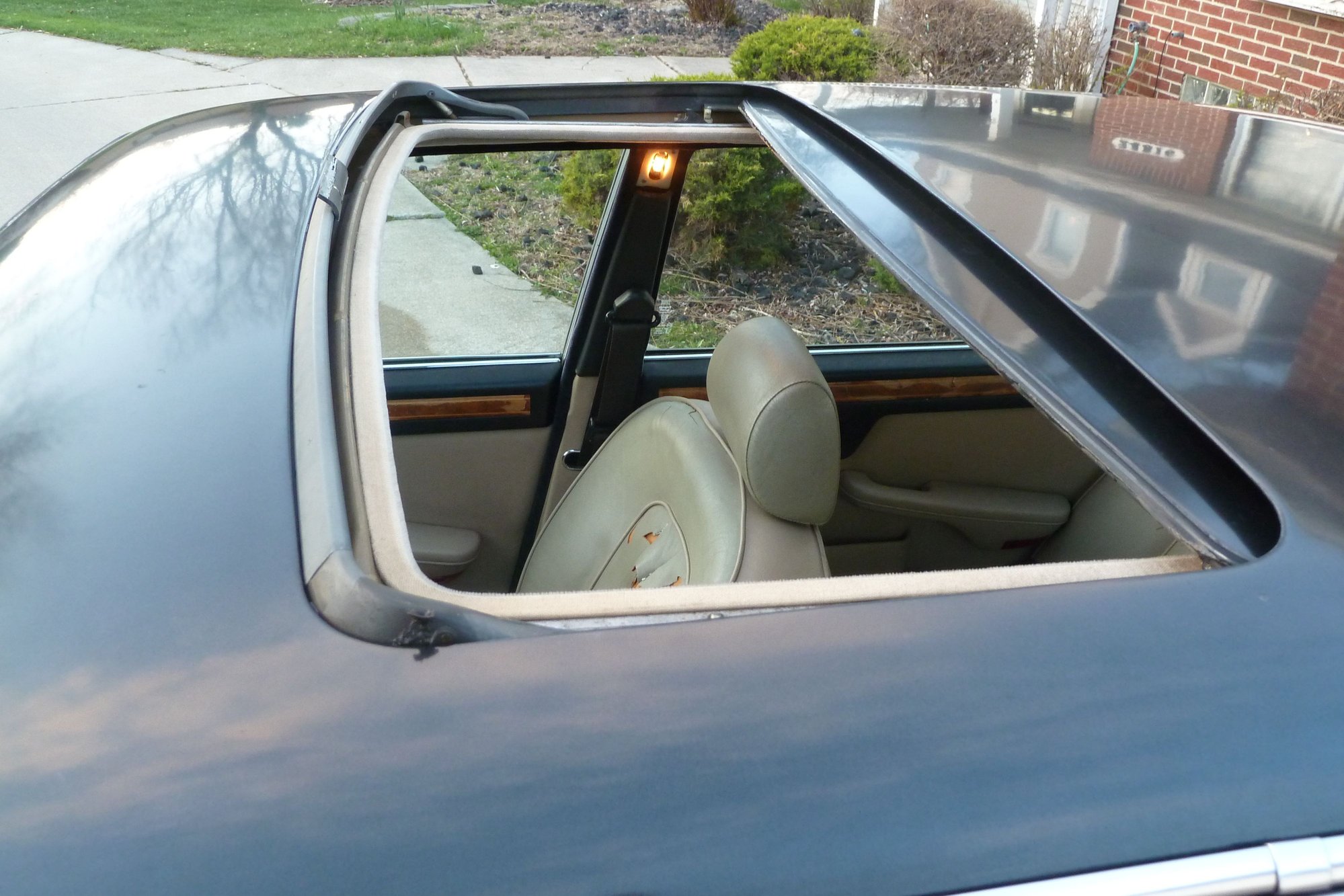 1982 Jaguar Vanden Plas - 1982 Jaguar XJ6 Vanden Plas 109,163 miles daily driver $600 minus IFS or for parts - Novi, MI 48375, United States