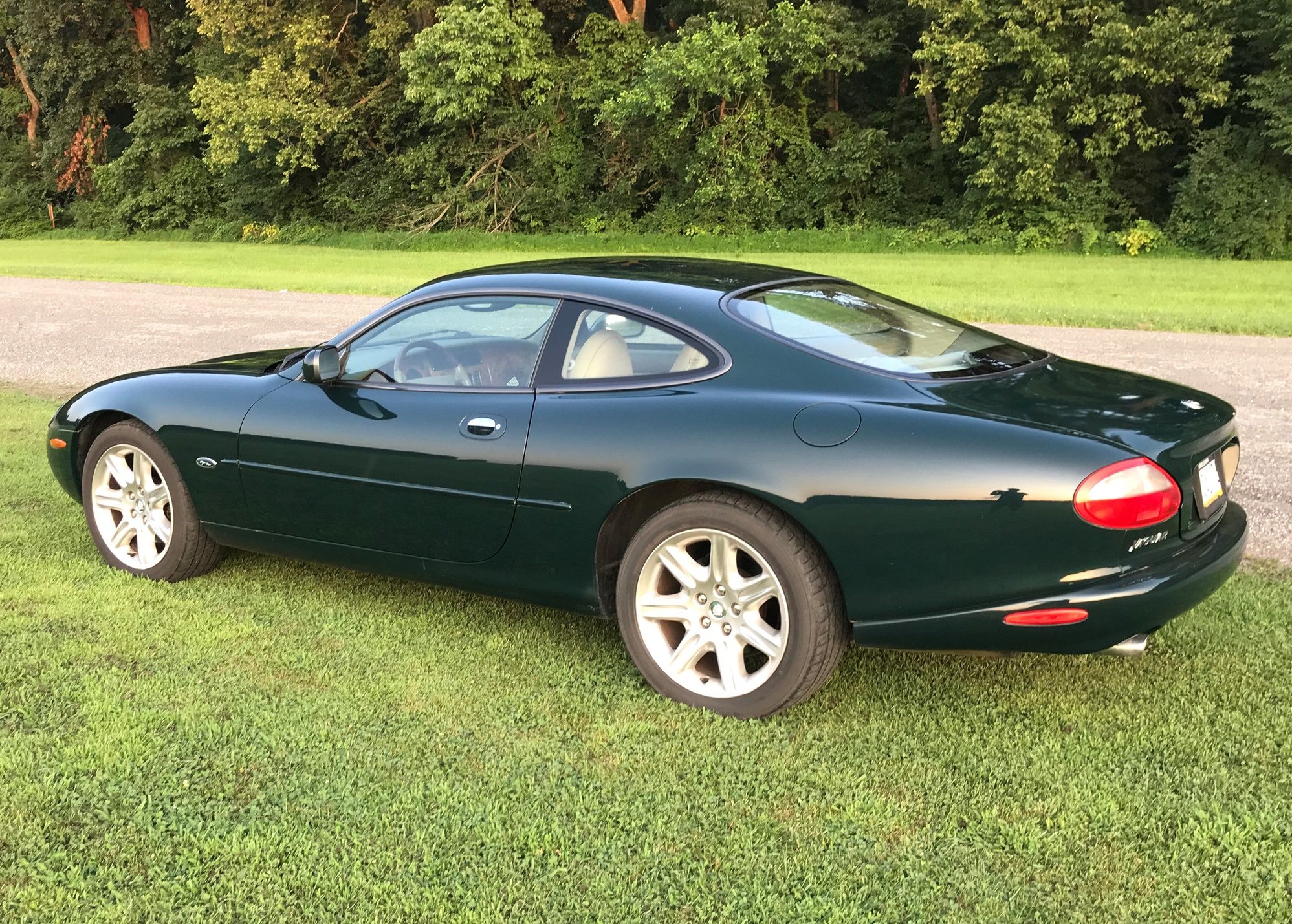 2000 Jaguar XK8 - 2000 brg xk8 - New - VIN SAJJA41C0YNA06028 - 62,000 Miles - 8 cyl - 2WD - Automatic - Coupe - Berwyn, PA 19312, United States