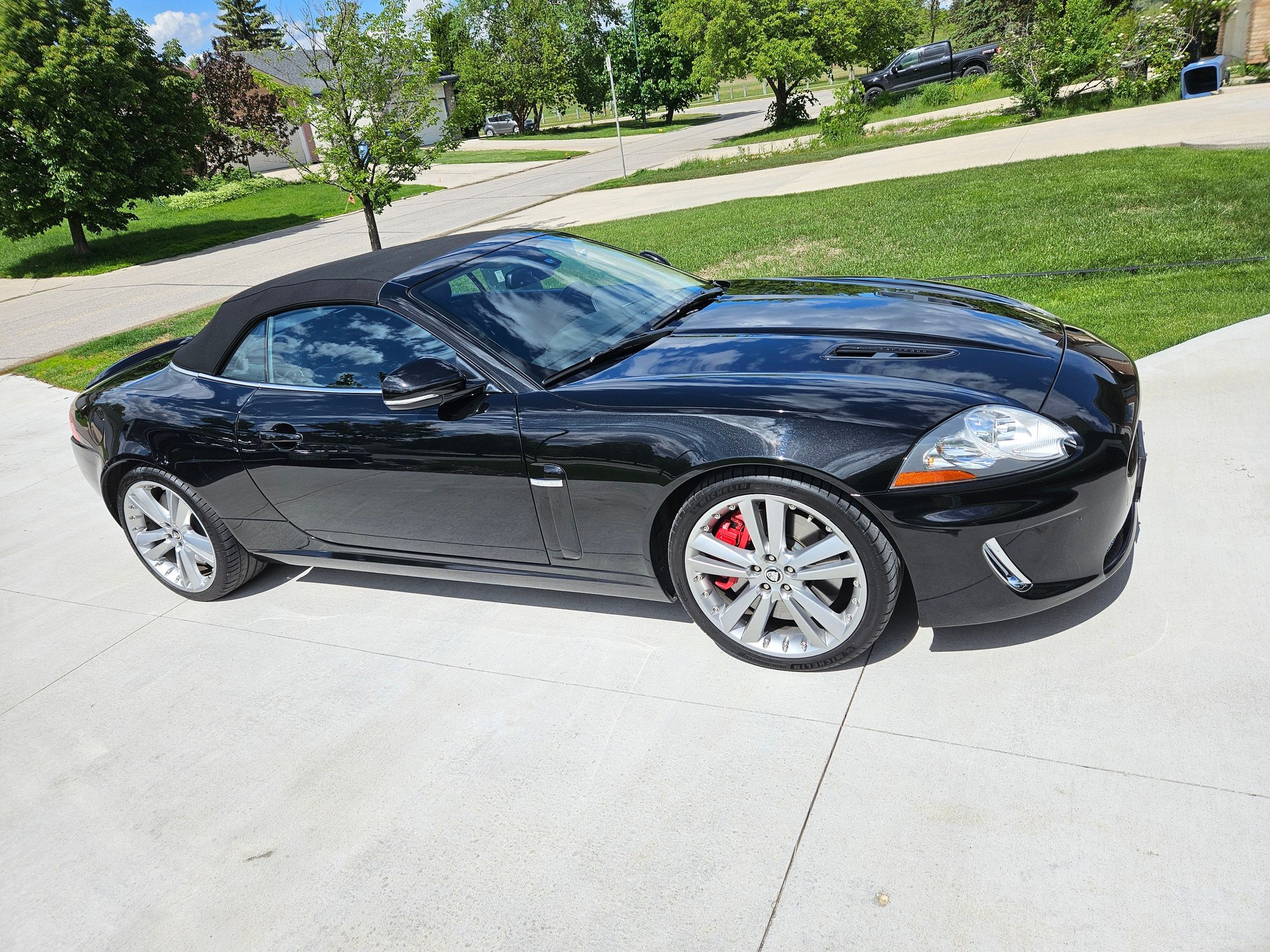2011 Jaguar XKR - 2011 XKR Convertible - Used - VIN Sajxa4ec7bmb44800 - 43,000 Miles - 8 cyl - 2WD - Automatic - Convertible - Black - Winnipeg, MB R3Y1K1, Canada