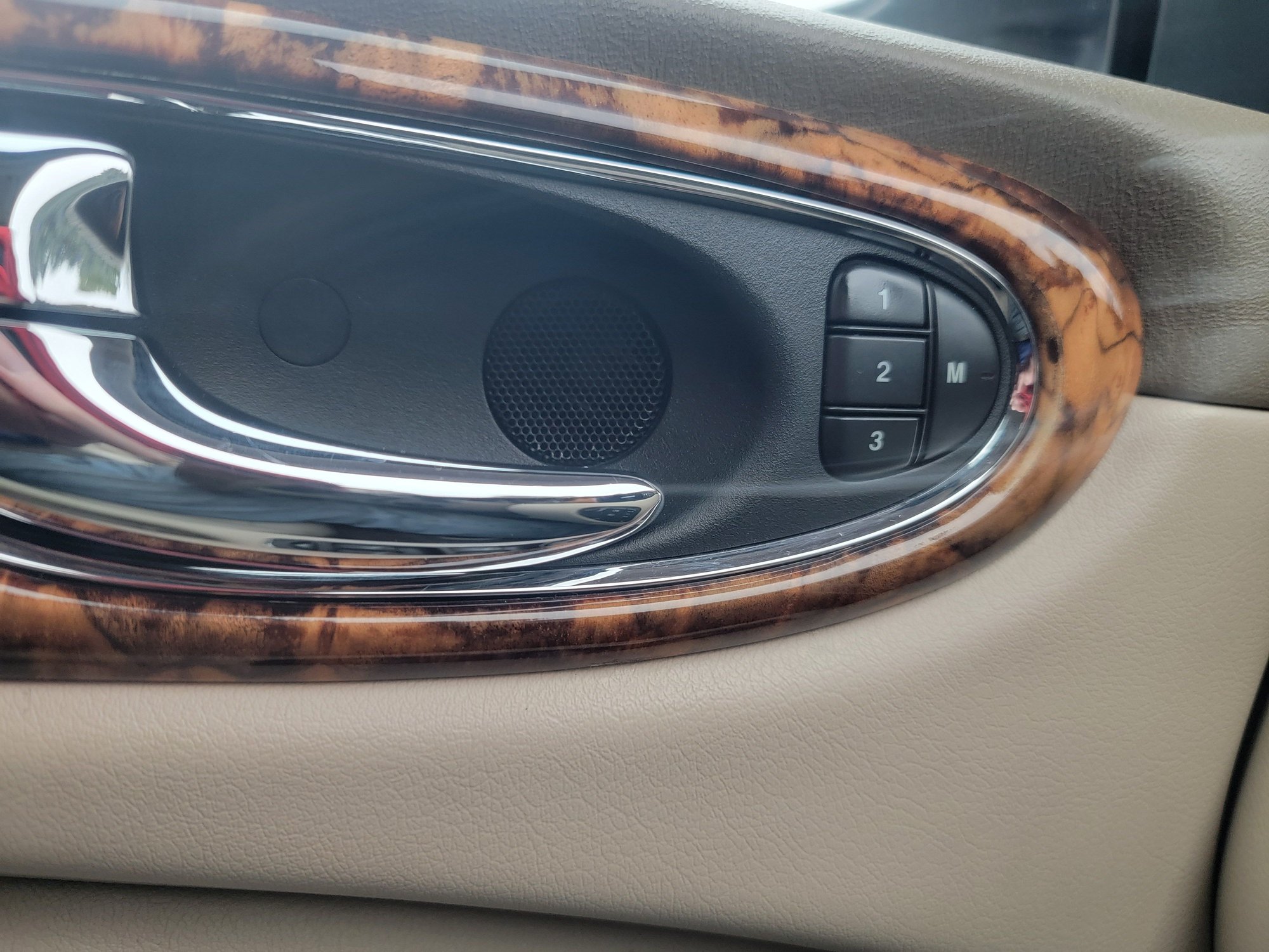 2004 Jaguar XJ8 - 2004 XJ8 for sale - New - VIN SAJWA71C14SG16572 - 133,000 Miles - 8 cyl - 2WD - Automatic - Sedan - Silver - Cameron Park, CA 95682, United States