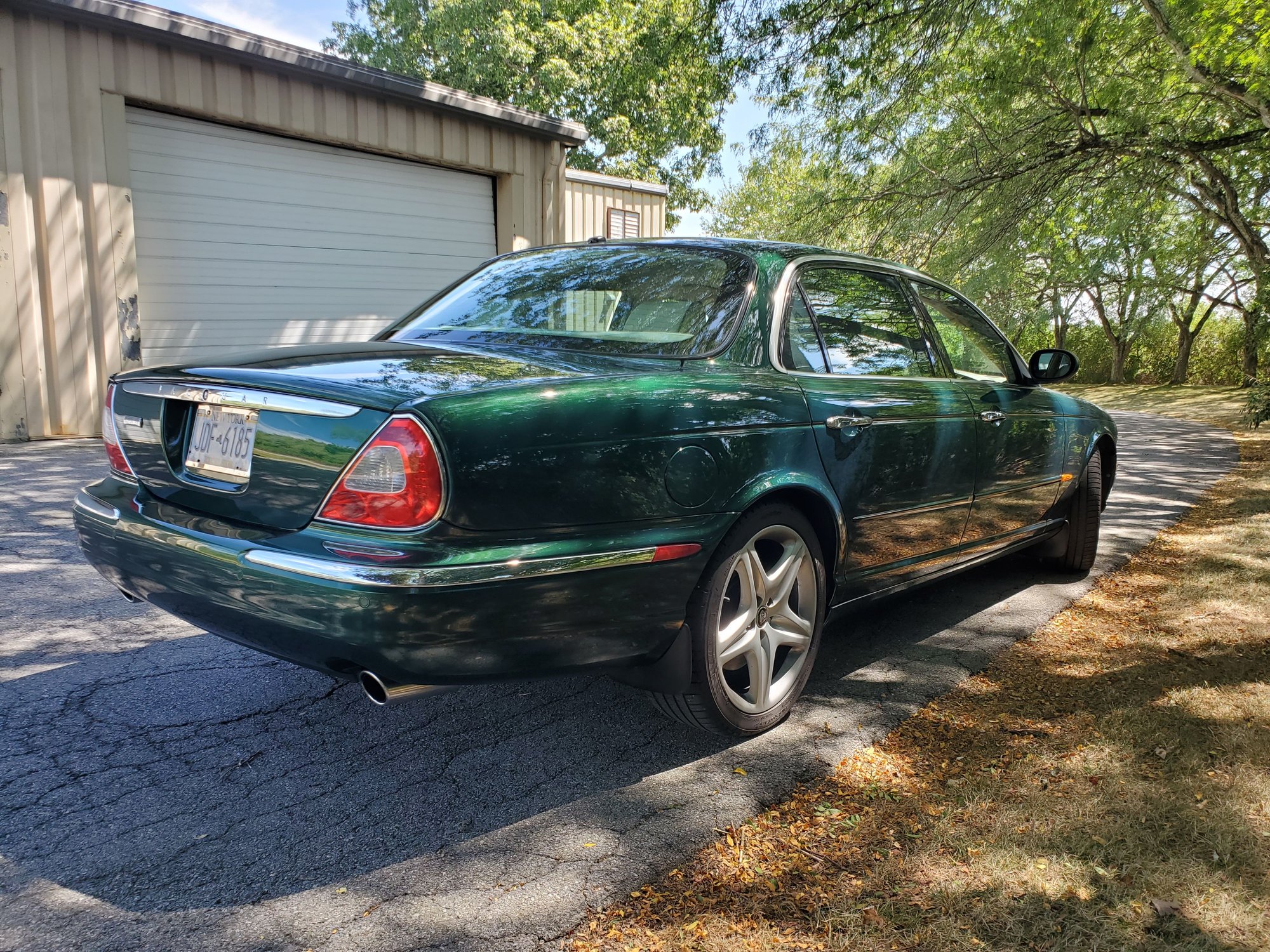 2005 Jaguar Super V8 - Beautiful (X-350) Driver, Immaculate condition for age and mileage - Used - VIN SAJWA82B25TG39639 - Pleasantville, NY 10570, United States
