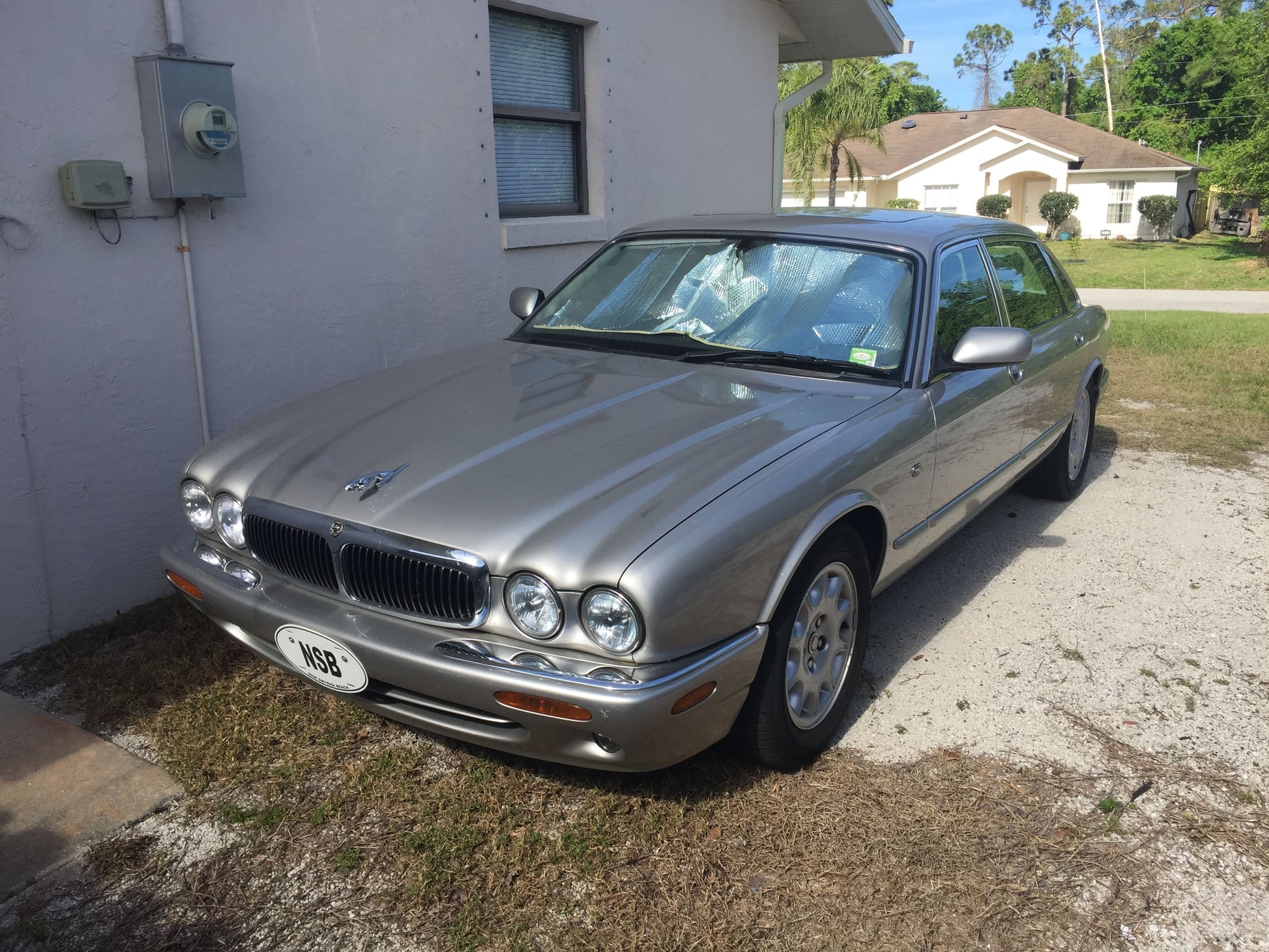 1998 Jaguar XJ8 - Great looking car hate to sell - Used - VIN Sajhx6248wc842353 - 92,000 Miles - 8 cyl - 2WD - Automatic - Sedan - Silver - Edgewater, FL 32141, United States