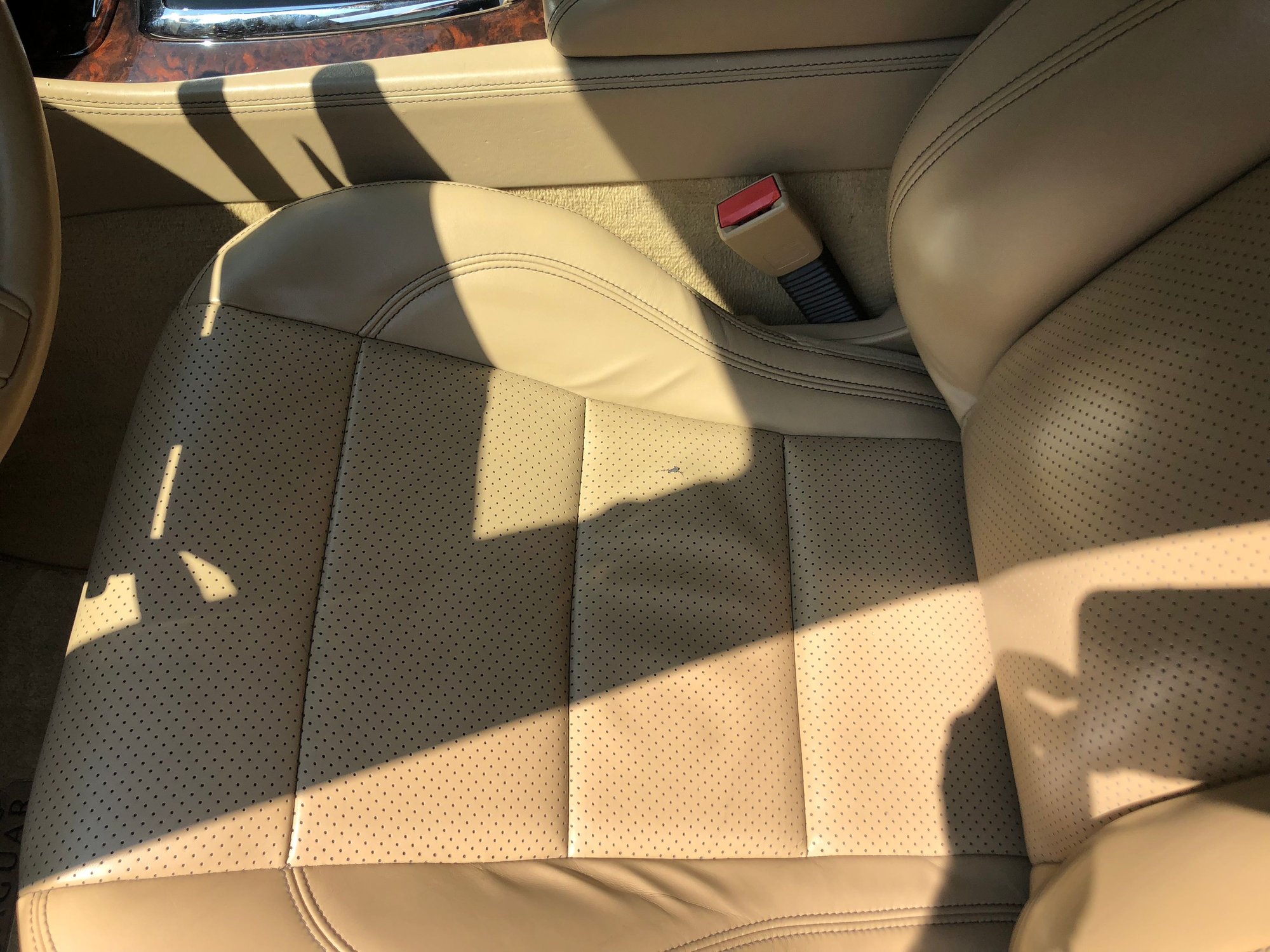 2010 Jaguar XKR - 2010 XKR Vert Blue/Tan. Baby on the way so it's gotta move! - Used - VIN SAJWA4EC2AMB38641 - 46,000 Miles - 8 cyl - 2WD - Automatic - Convertible - Blue - Bethlehem, PA 18018, United States