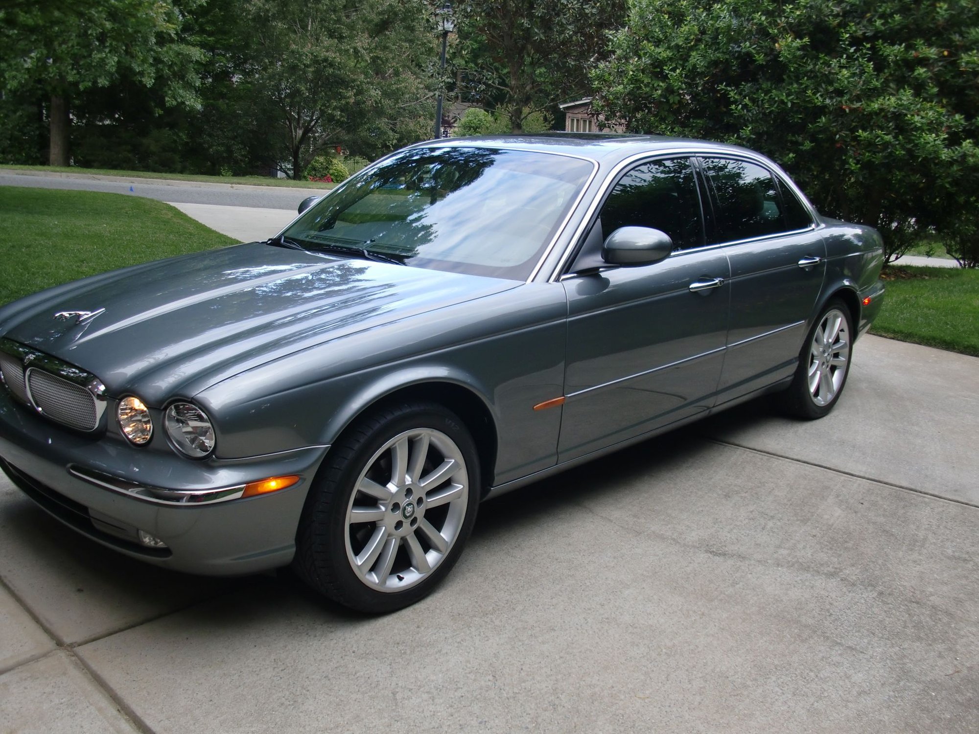 2004 Jaguar XJ8 - 2004 Jaguar XJ8 For Sale (EXCELLENT CONDITION) $8500 - Used - VIN SAJEA71C94SG01913 - 45,602 Miles - 8 cyl - 2WD - Automatic - Sedan - Gray - Charlotte, NC 28269, United States