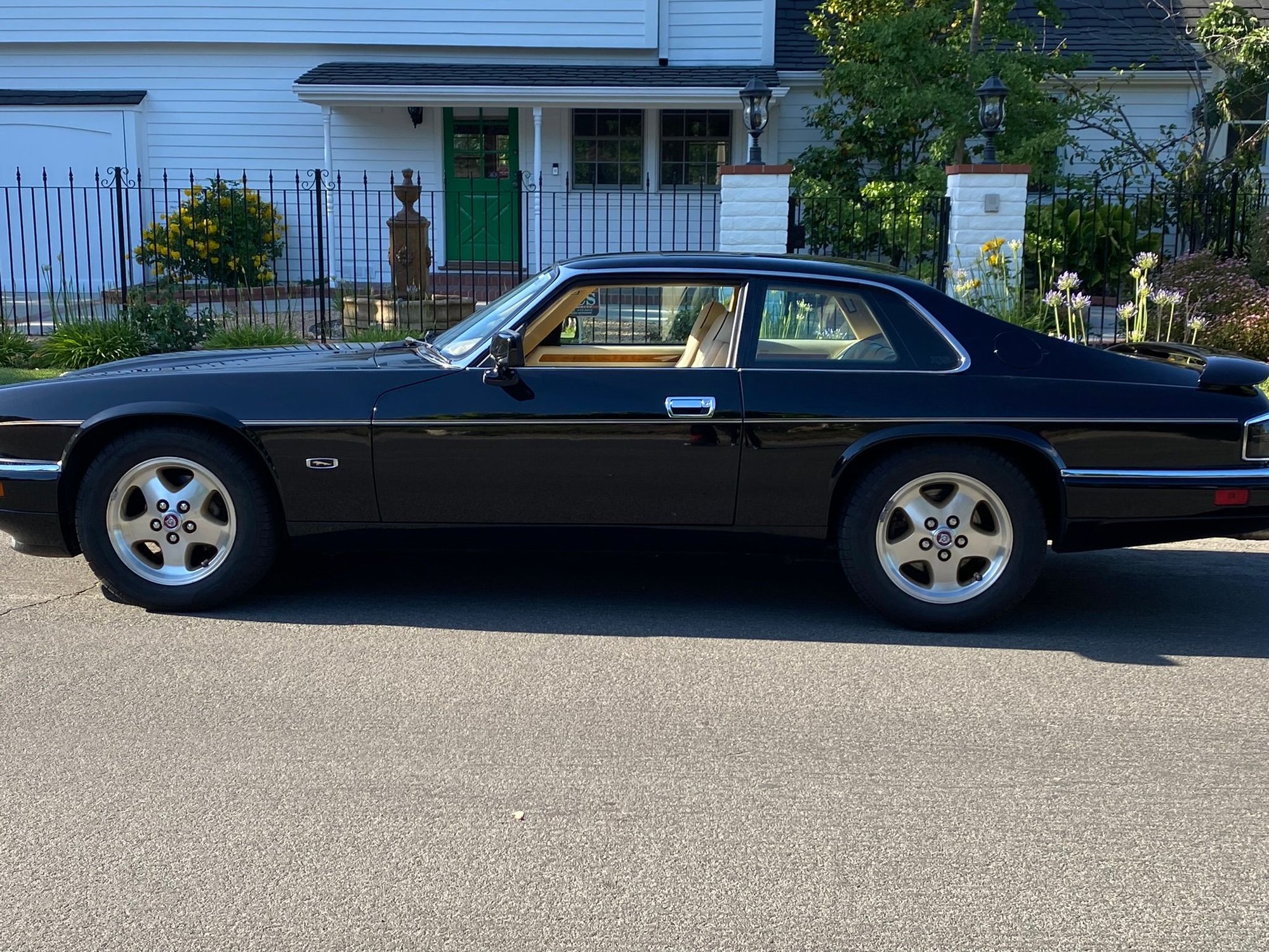 1994 Jaguar XJS - 1994 XJS -V12 coupe 11324 original miles - Used - VIN SAJNX5345RC190047 - 11,324 Miles - 12 cyl - 2WD - Automatic - Coupe - Black - Los Angeles, CA 91602, United States