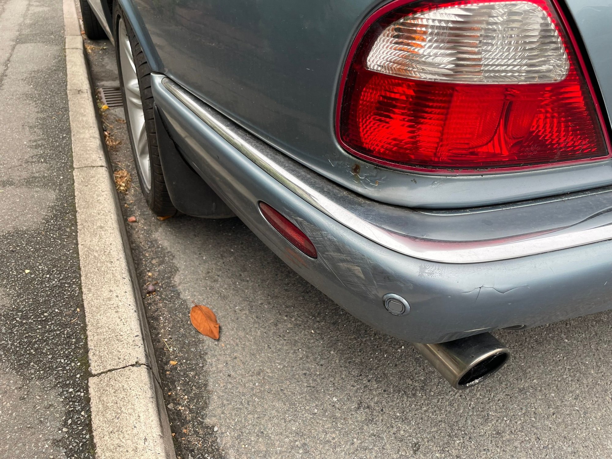 Clearly the parking sensors weren�t any help to him. 