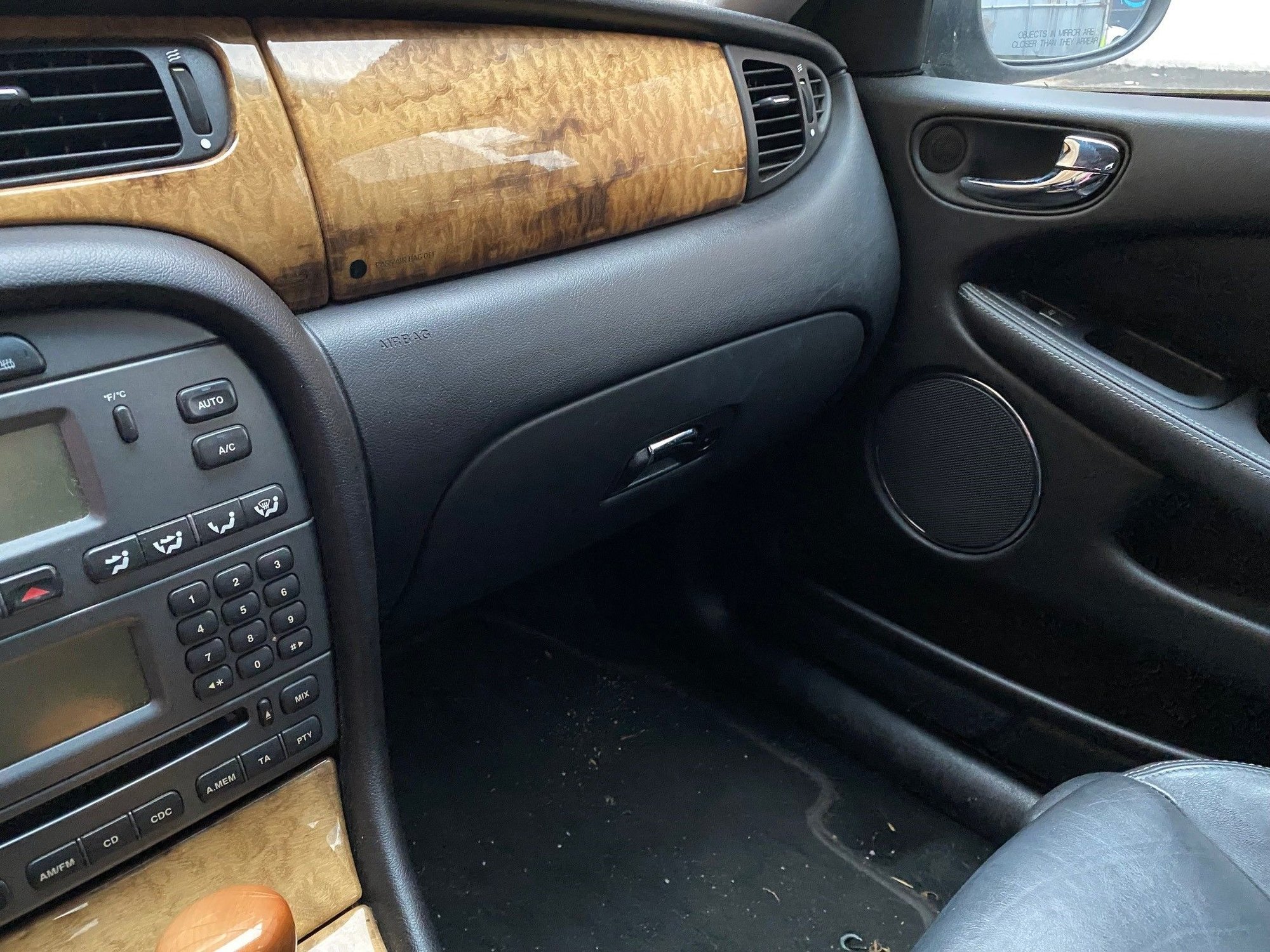 2004 Jaguar X-Type - Jaguar X-Type 3.0 AWD 2004 - Needs Work - $2,500 NYC - Used - VIN SAJEA51C74WD86948 - 92,000 Miles - 6 cyl - 4WD - Automatic - Sedan - Gray - New York, NY 11249, United States