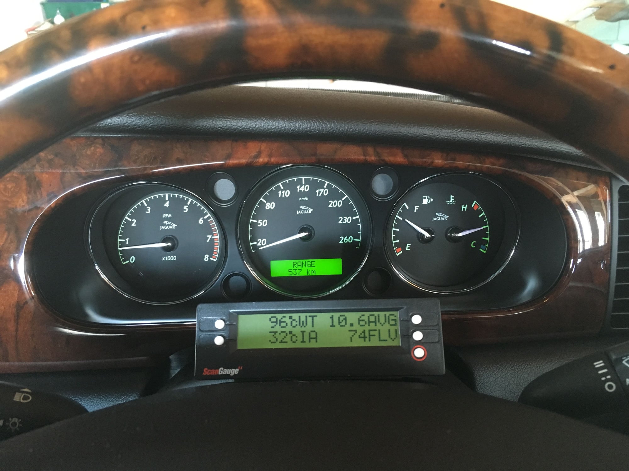Speedometer gauge intermittently dropping: Please help me 