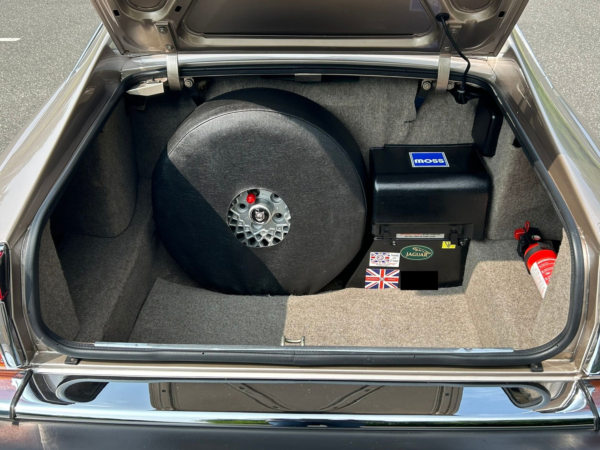 1991 Jaguar XJS - 1991 Jaguar XJS - Used - VIN SAJTW5842MC177301 - 88,500 Miles - 12 cyl - 2WD - Automatic - Coupe - Gold - Warrington, PA 18976, United States