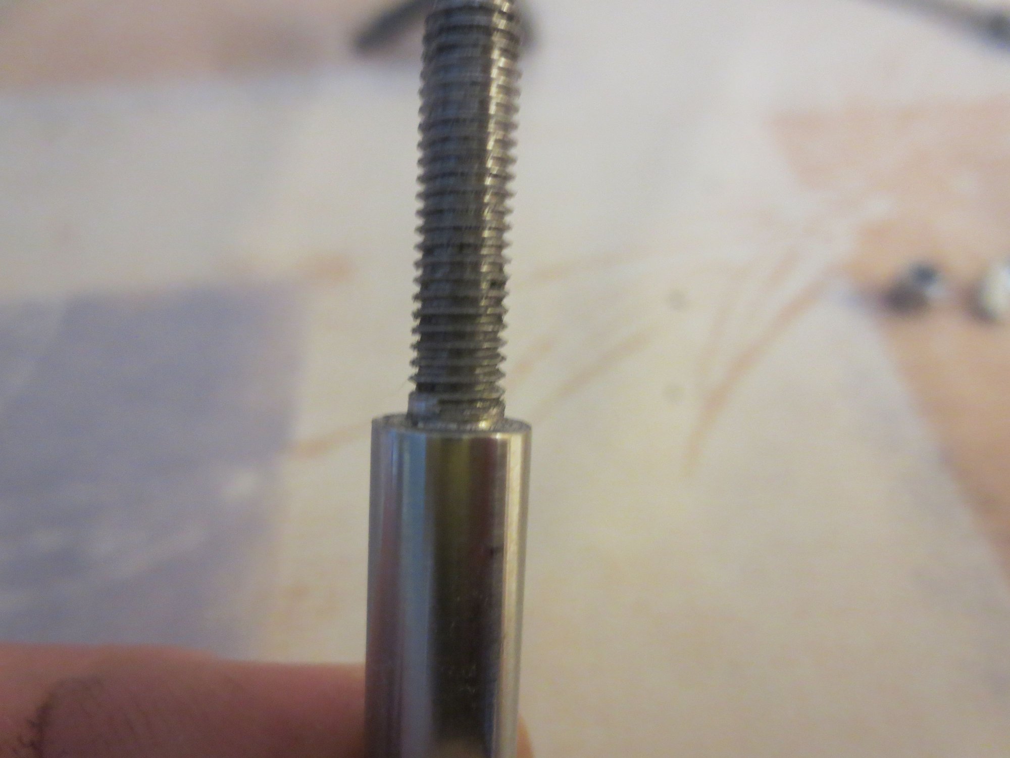 Closeup of spindle shoulder/5mm threaded part