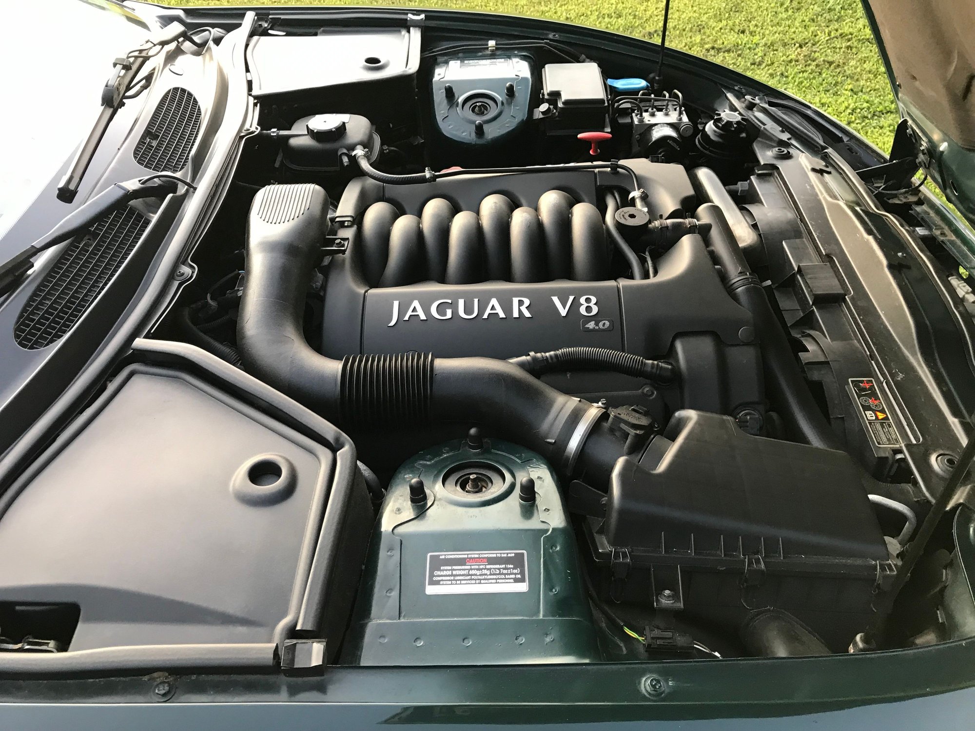 2000 Jaguar XK8 - 2000 brg xk8 - New - VIN SAJJA41C0YNA06028 - 62,000 Miles - 8 cyl - 2WD - Automatic - Coupe - Berwyn, PA 19312, United States