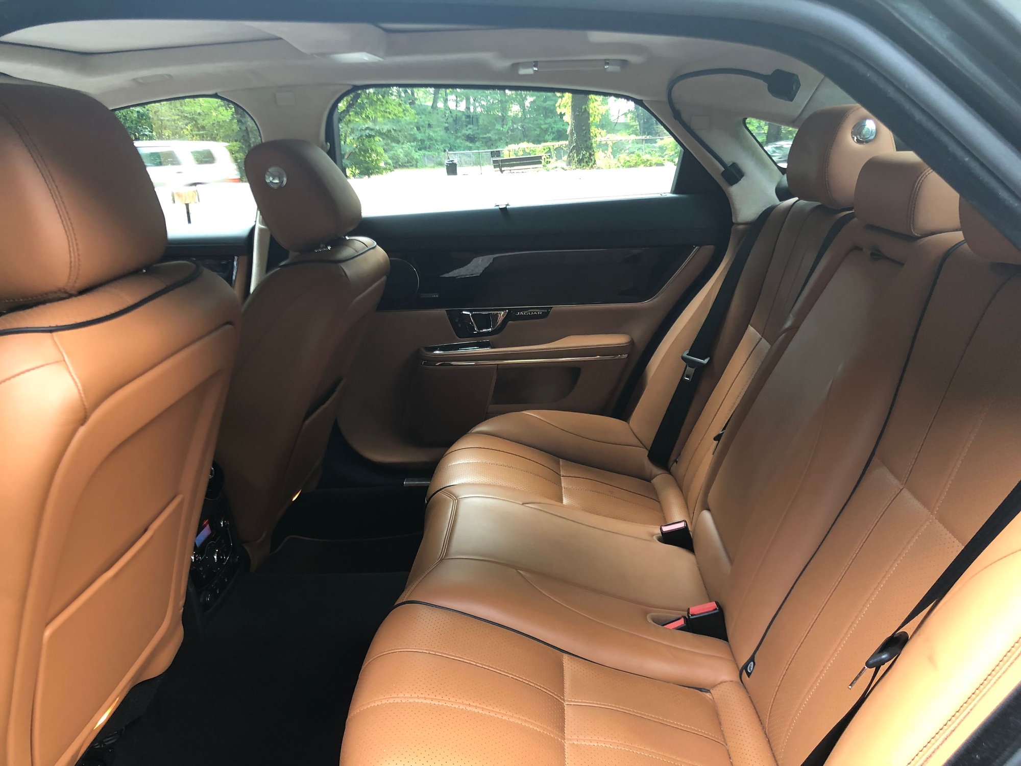2014 Jaguar XJ - ***2014 Jaguar XJ-L Portfolio AWD *** - Used - VIN SAJWJ2GD0E8V71736 - 80,000 Miles - 6 cyl - AWD - Automatic - Sedan - Gray - Woodhaven, NY 11421, United States