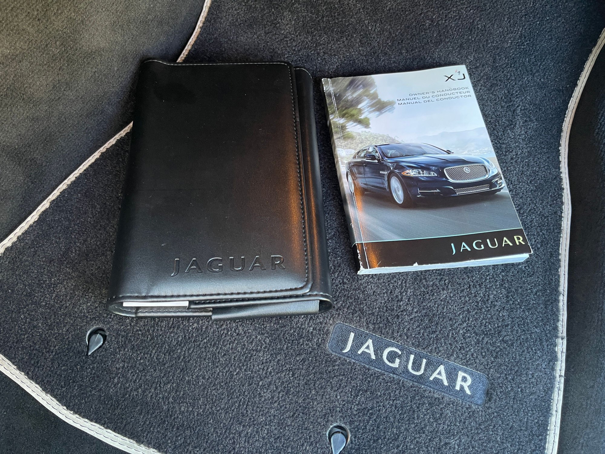 2012 Jaguar XJ - Jaguar XJL Supercharged (Blacked out) - Used - VIN SAJWA2GE1CMV29718 - 116,000 Miles - 8 cyl - 2WD - Automatic - Sedan - Black - Roanoke, TX 76262, United States