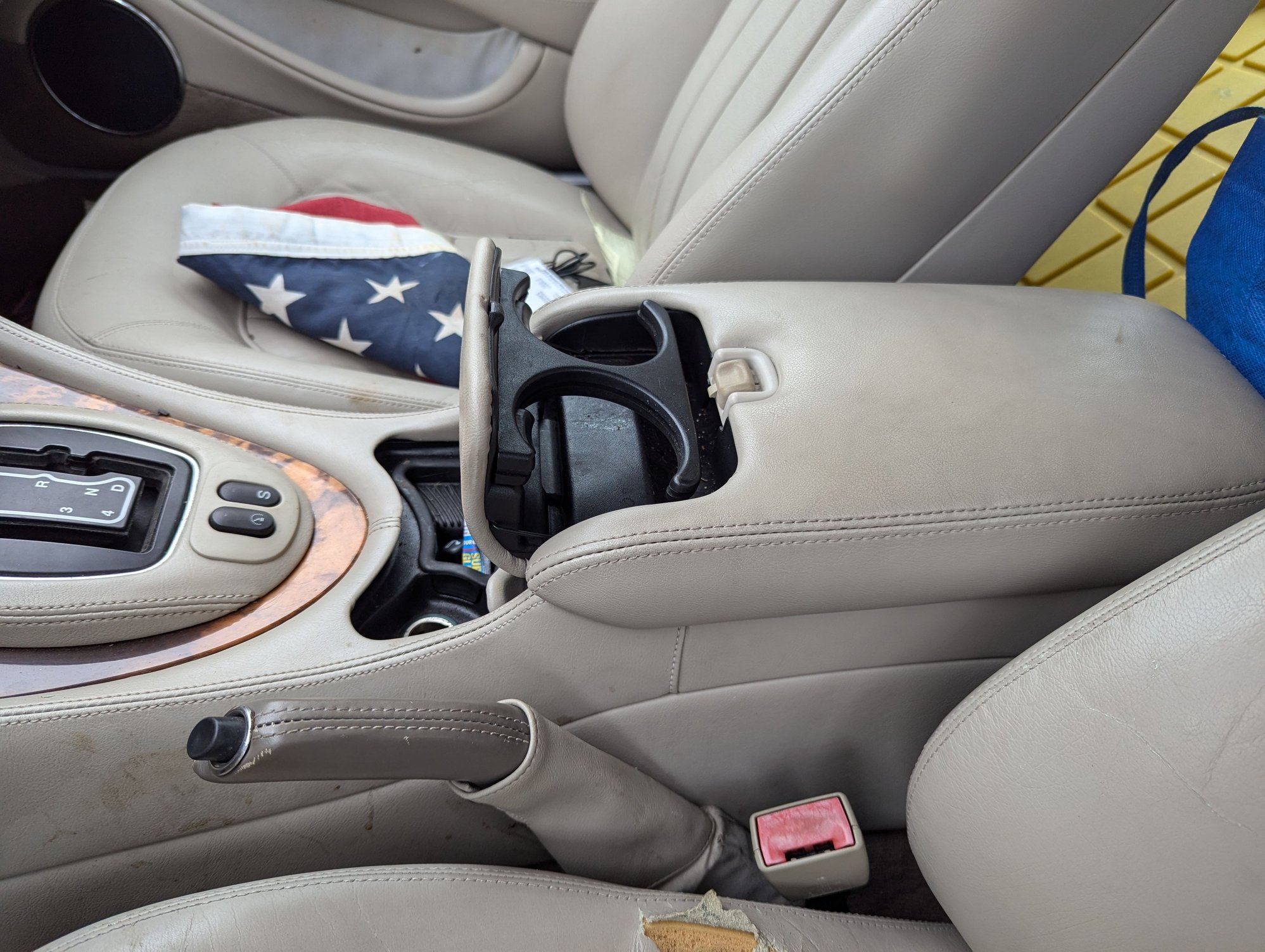 1999 Jaguar XJ8 - 1999 XJ8L full part out - West Gardiner, ME 04345, United States