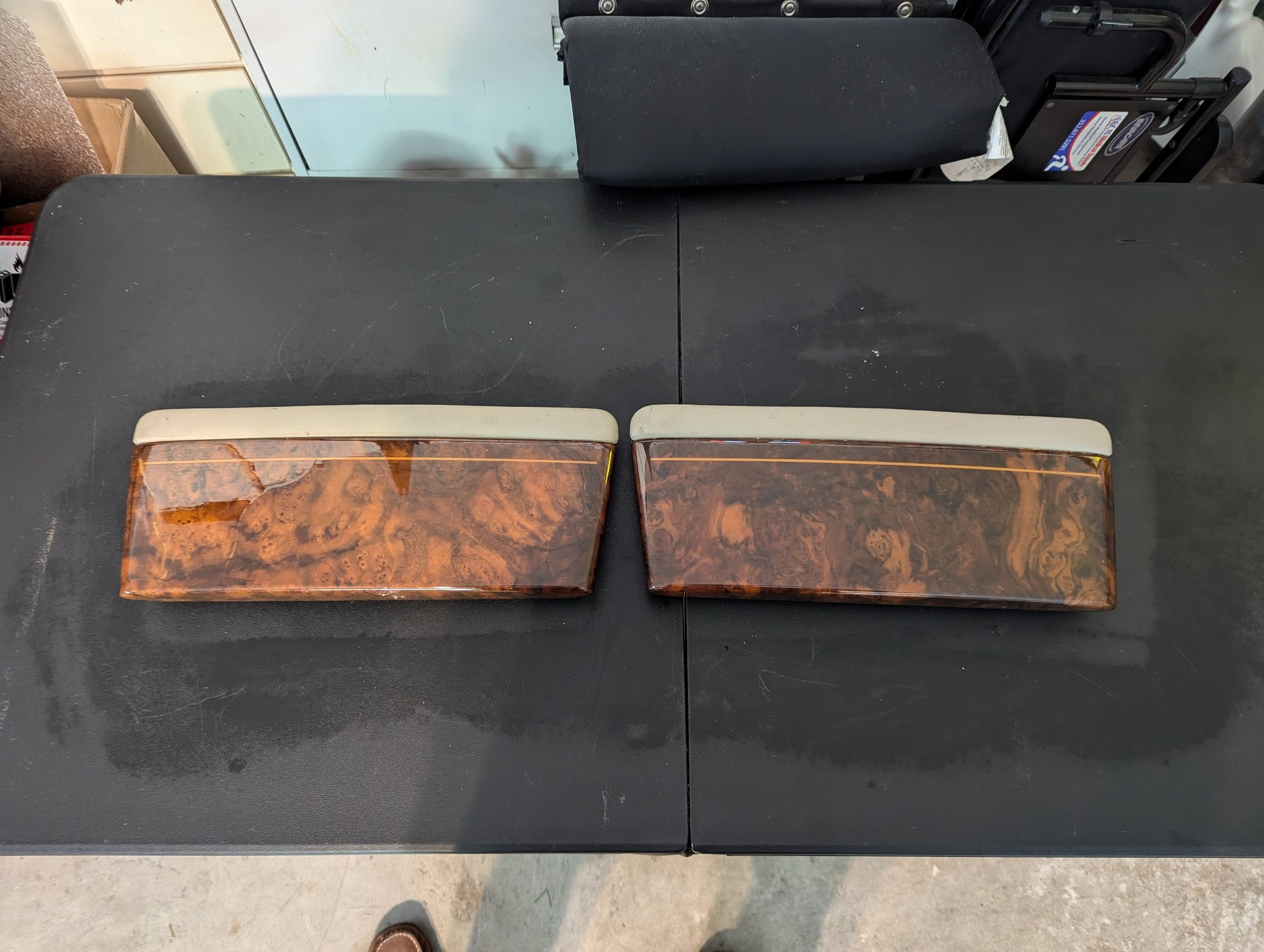 Interior/Upholstery - Very nice condition tray tables for 98 to 03 x308's - Used - -1 to 2025  All Models - -1 to 2025  All Models - -1 to 2025  All Models - Dunnellon, FL 34442, United States