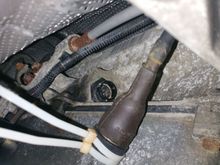 zip tie connectors used to help remove  Transmission engine    twist lock engine connector hub, for cleaning