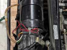 Park position. Note crank covers bolt head on spindle.